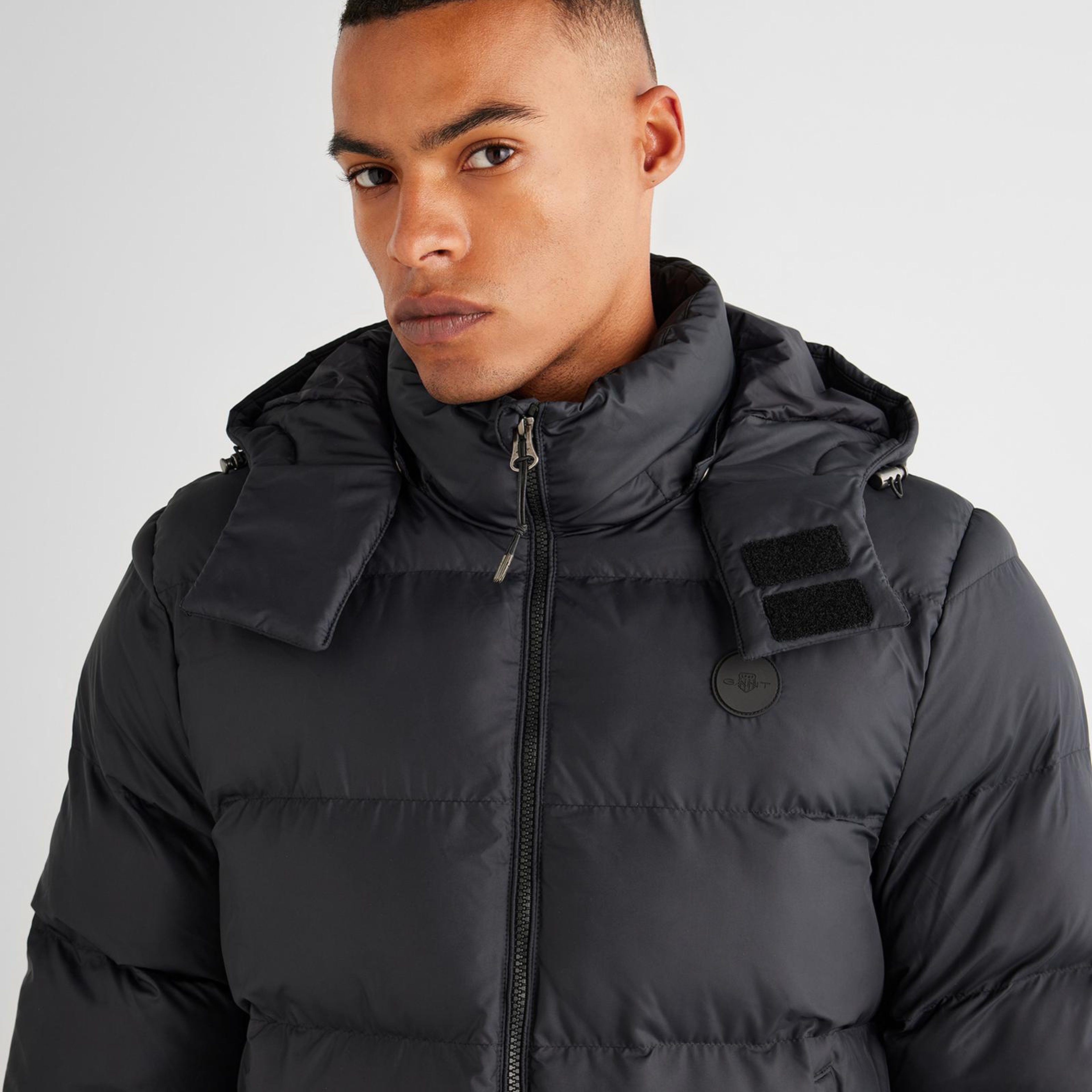 GANT Erkek Siyah Kapüşonlu Mont