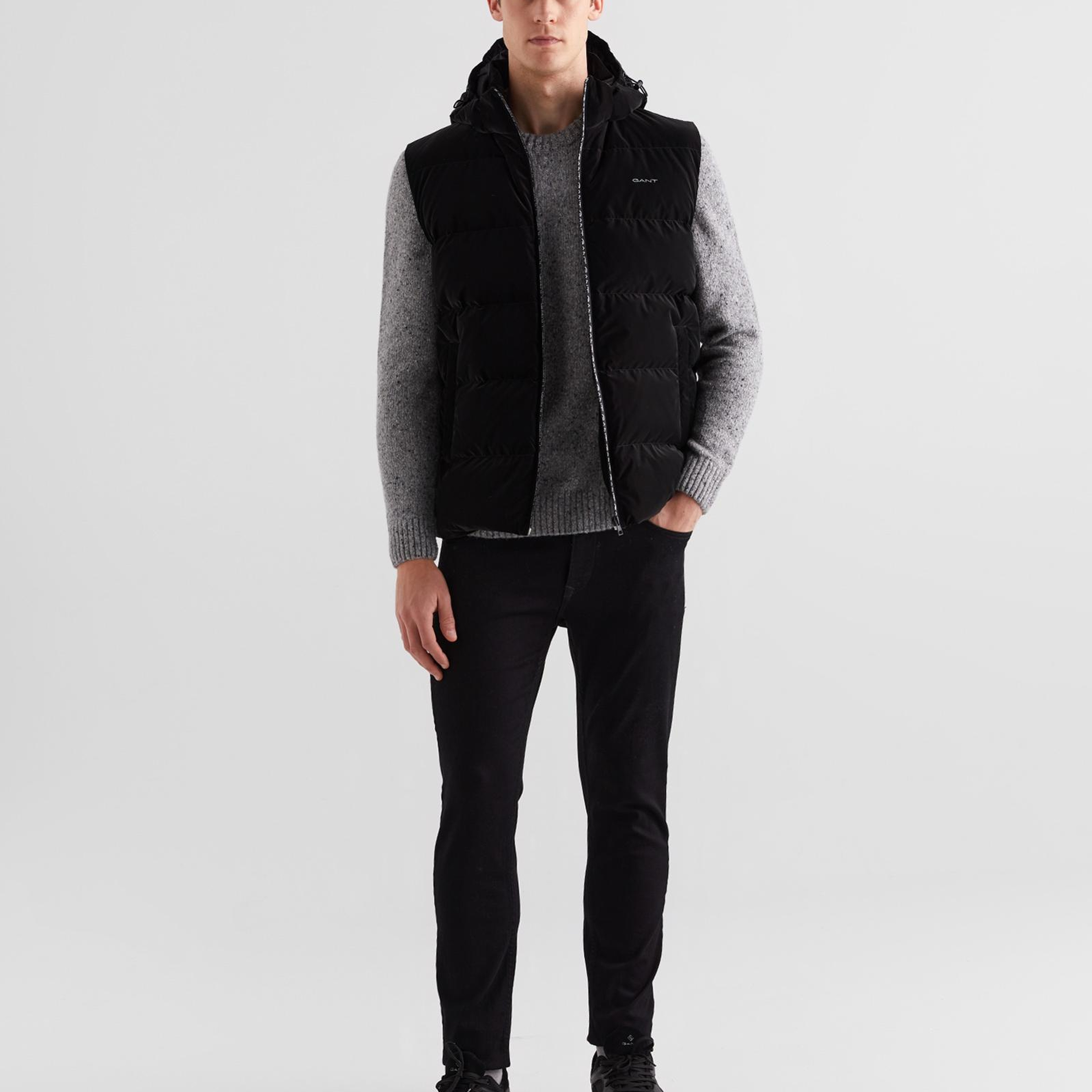 GANT Erkek Siyah Kapüşonlu Yelek