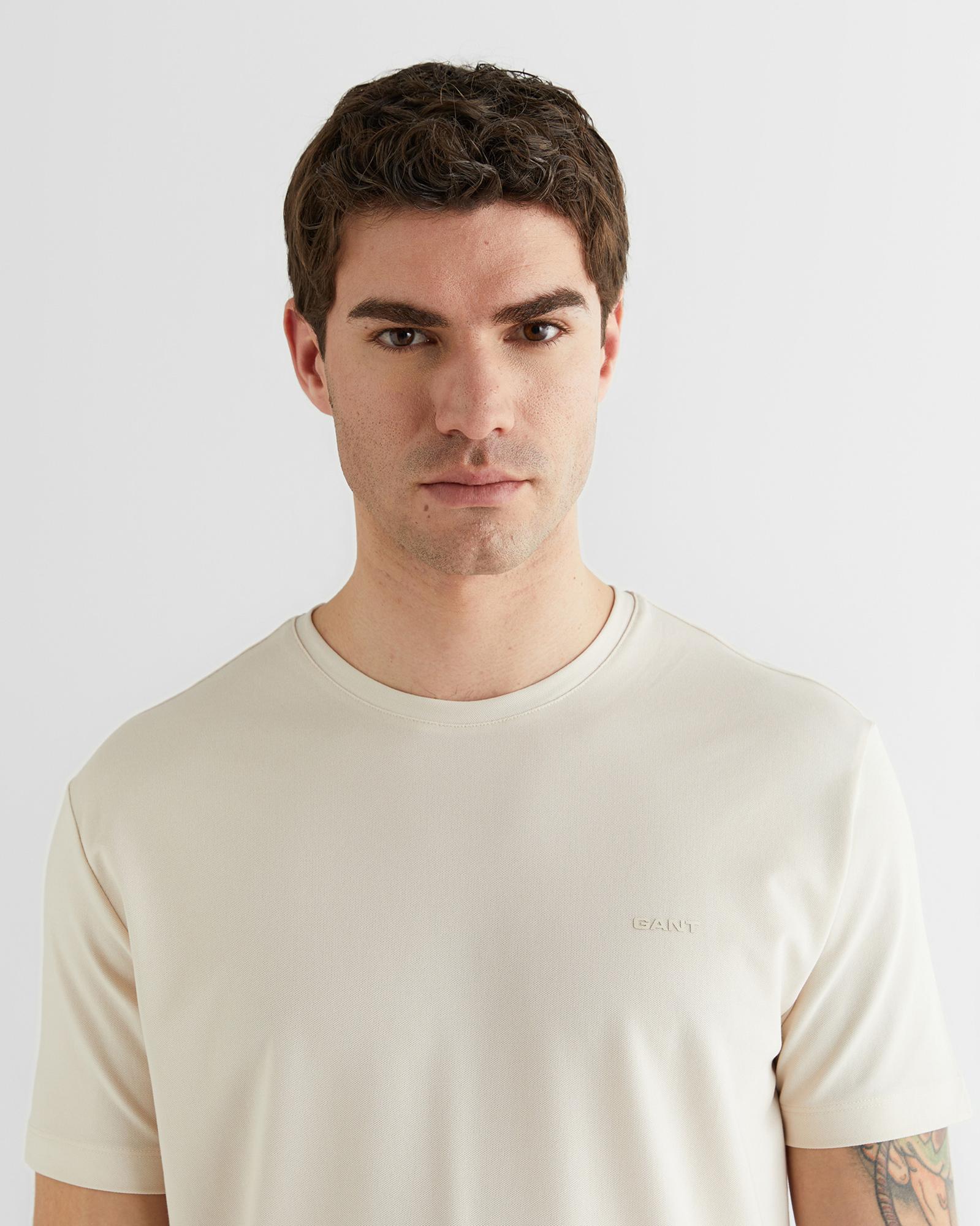 GANT Erkek Bej Baskılı Kısa Kollu T-Shirt