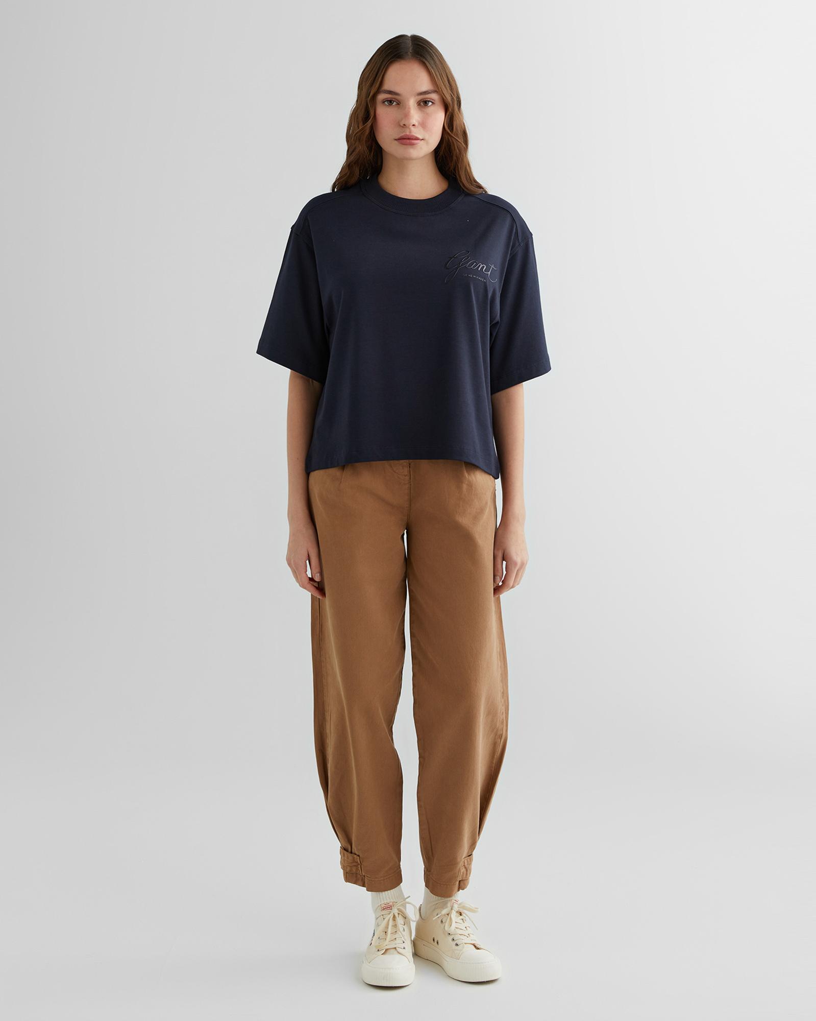 GANT Kadın Lacivert Relaxed Fit Bisiklet Yaka Logolu T-Shirt