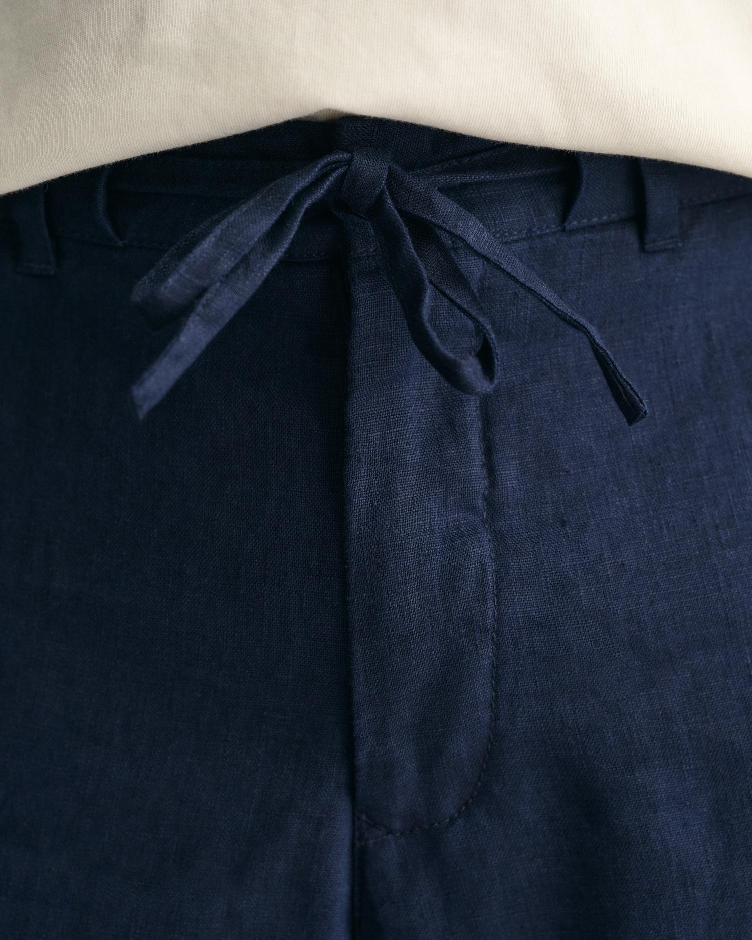 GANT Erkek Lacivert Relaxed Fit Keten Şort