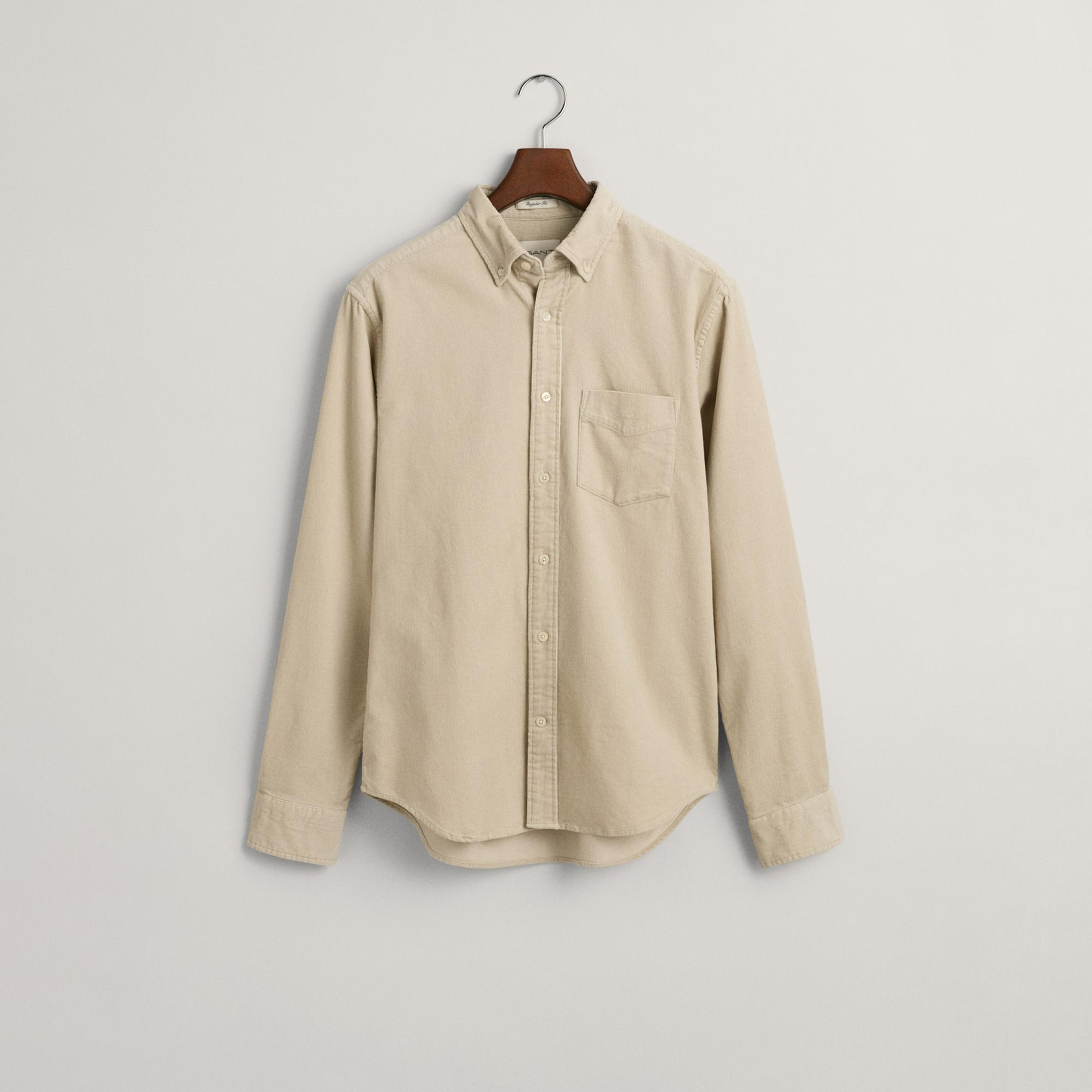 Gant Erkek Bej Regular Fit Düğmeli Yaka Kadife Gömlek