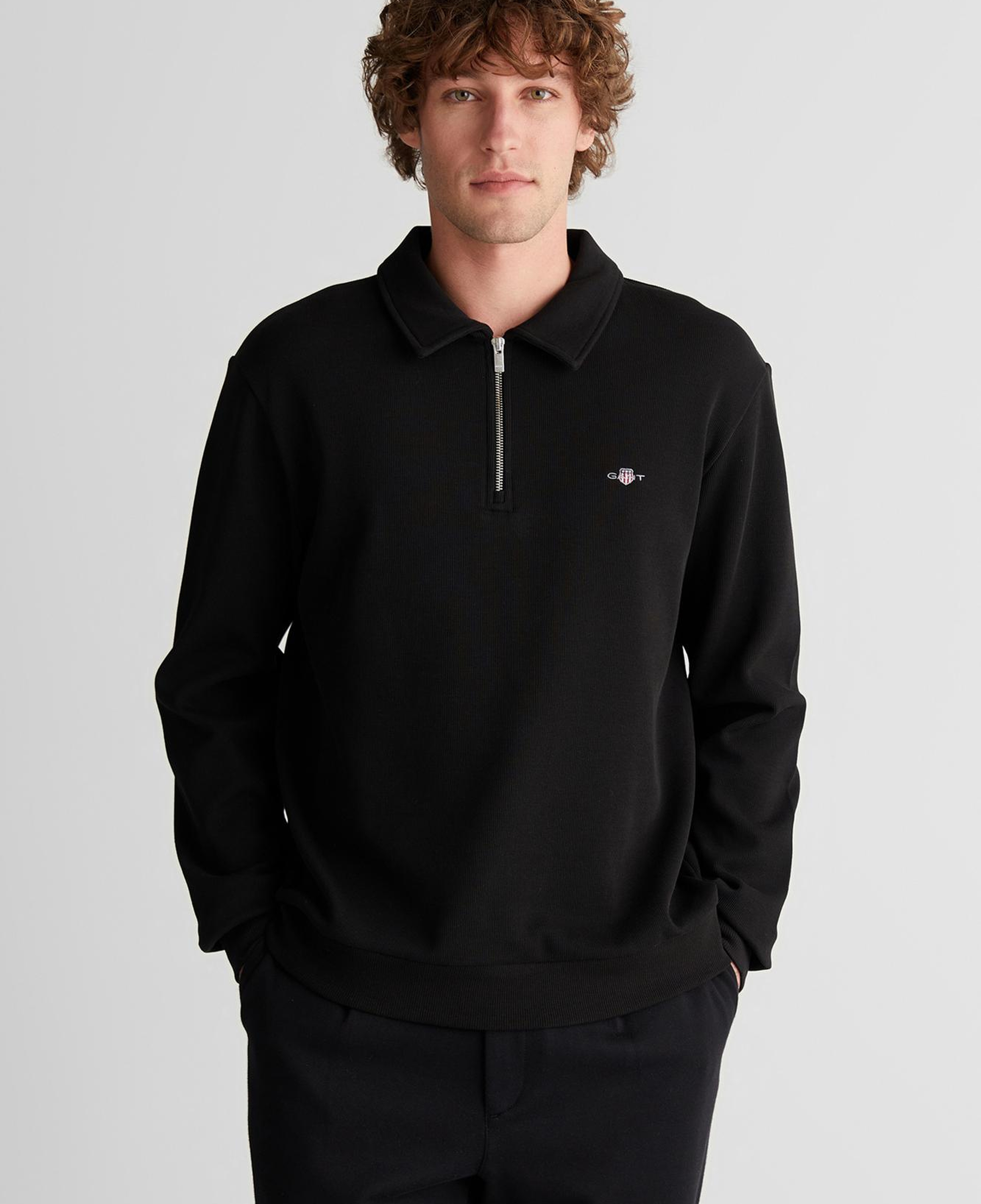 GANT Erkek Siyah Regular Fit Yarım Fermuarlı Logolu Sweatshirt