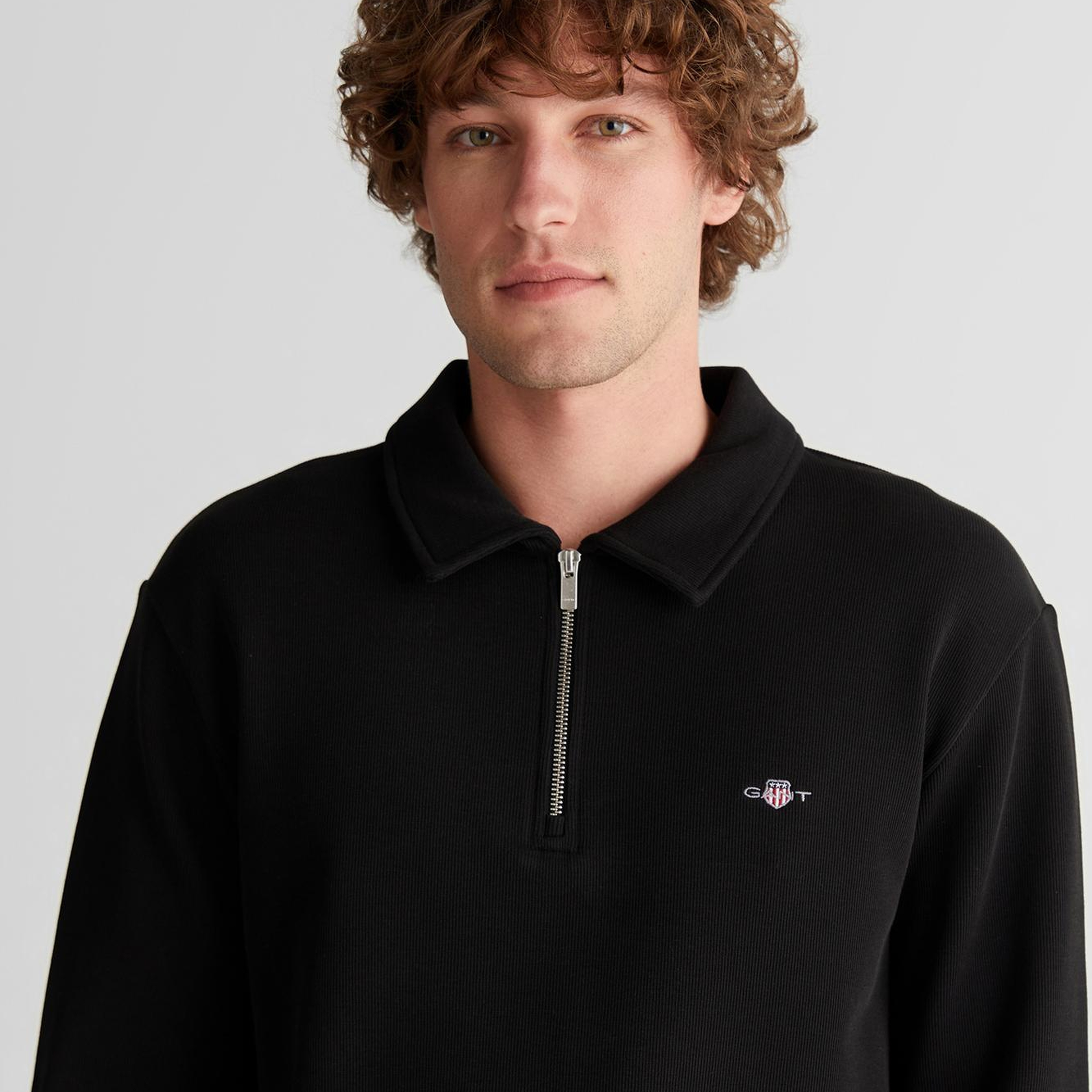 GANT Erkek Siyah Regular Fit Yarım Fermuarlı Logolu Sweatshirt