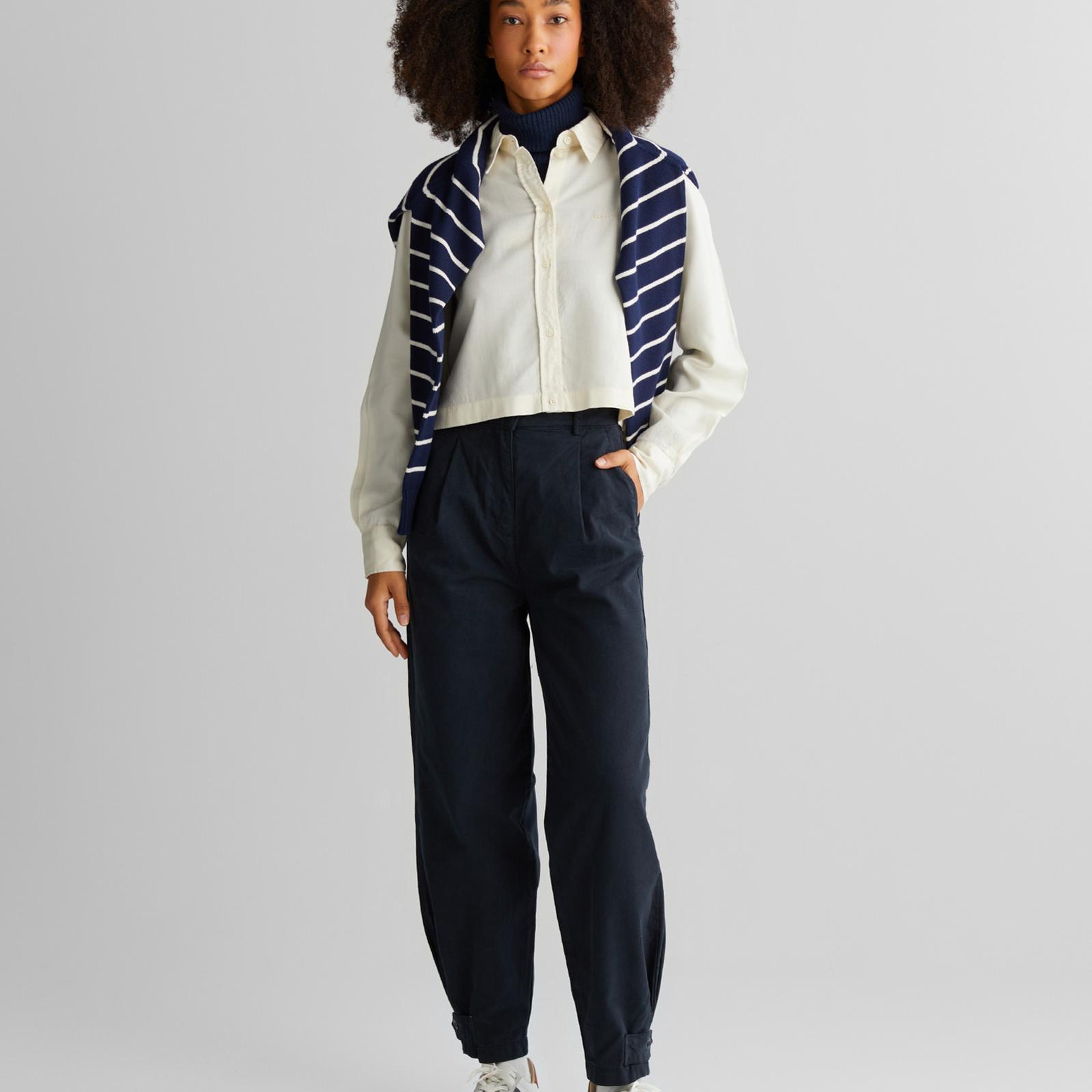 GANT Kadın Siyah Tapered Fit Pantolon