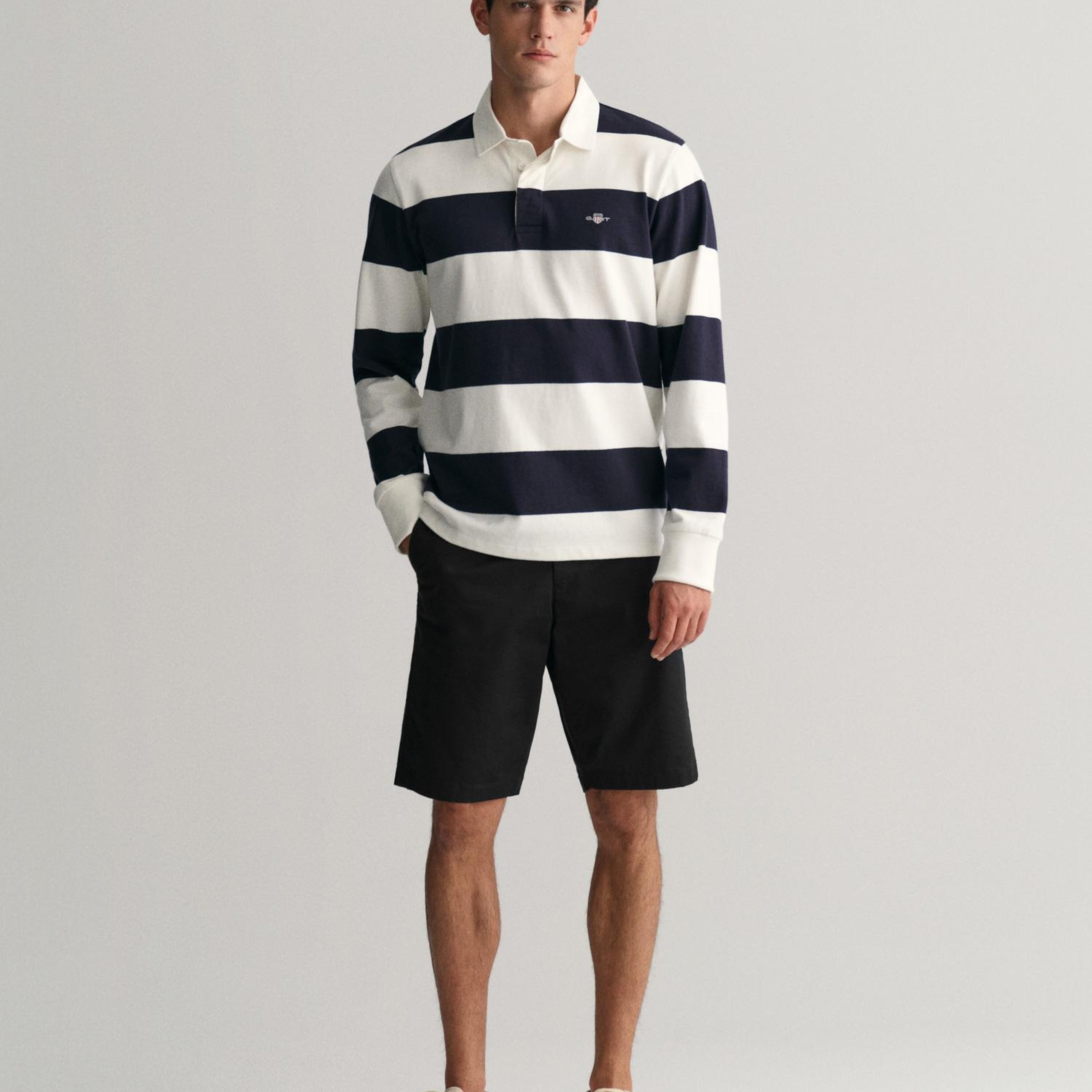 GANT Erkek Siyah Relaxed Fit Chino Şort