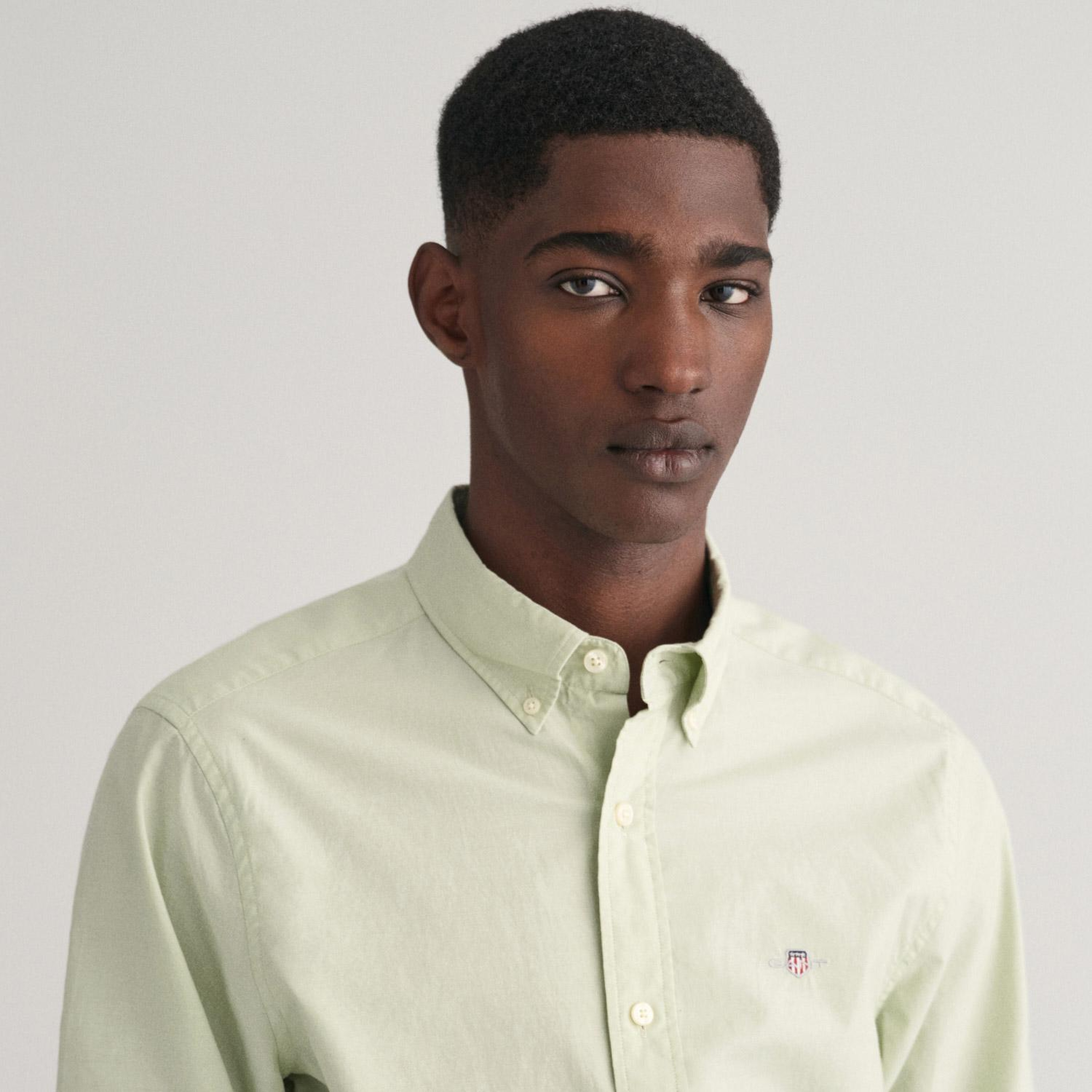 GANT Erkek Yeşil Slim Fit Düğmeli Yaka Broadcloth Gömlek