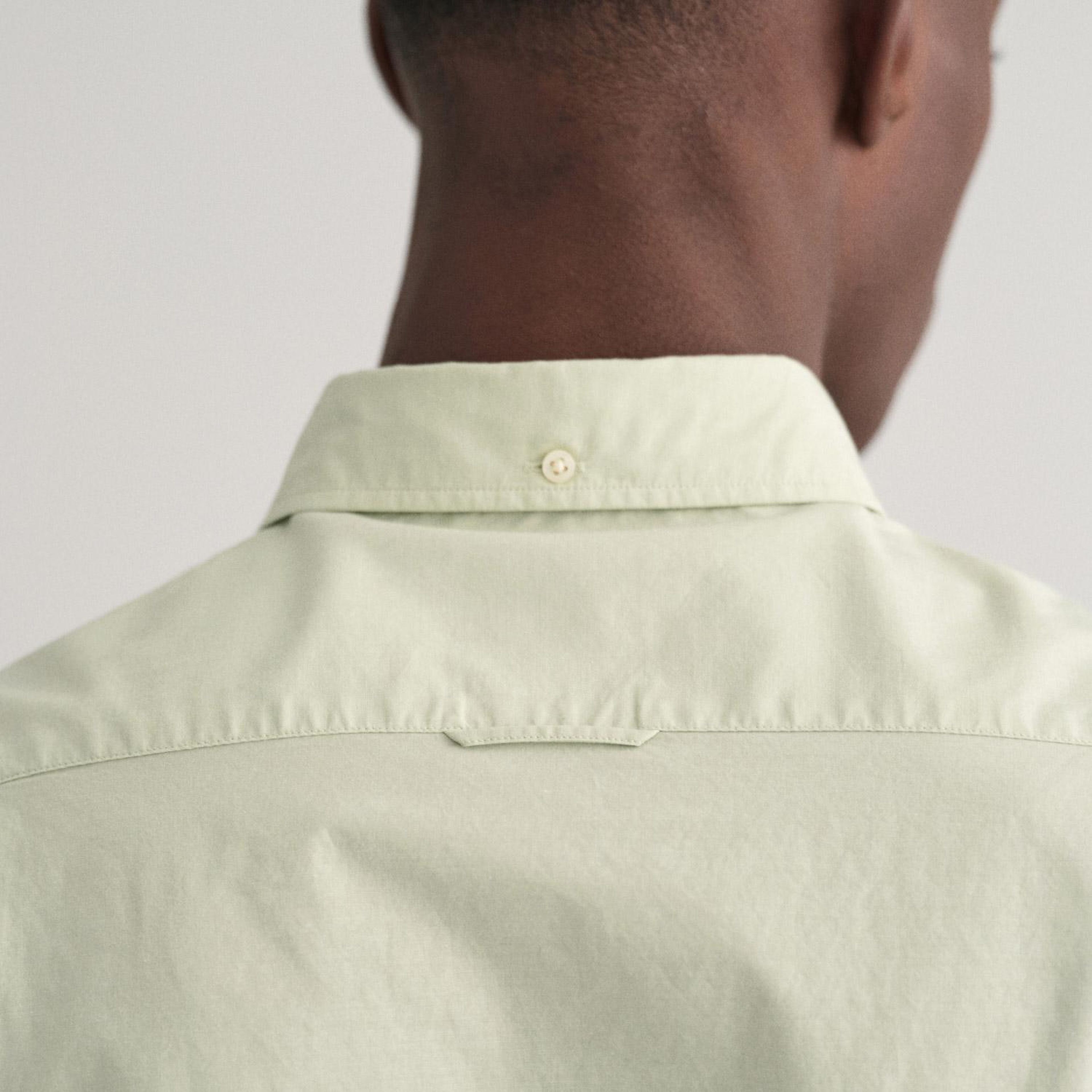 GANT Erkek Yeşil Slim Fit Düğmeli Yaka Broadcloth Gömlek