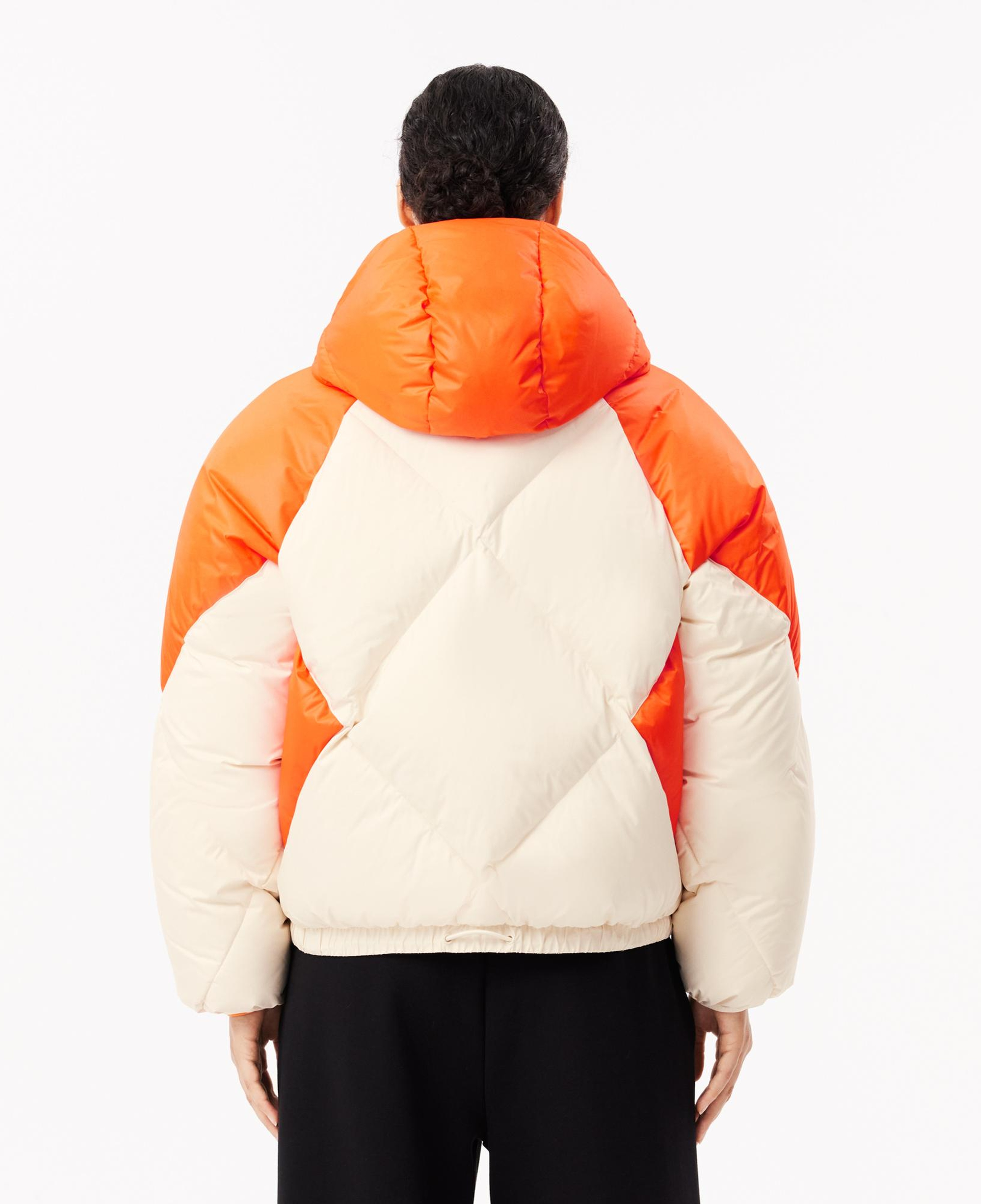 Kadın Oversize Fit Kapüşonlu Renk Bloklu Krem Şişme Mont