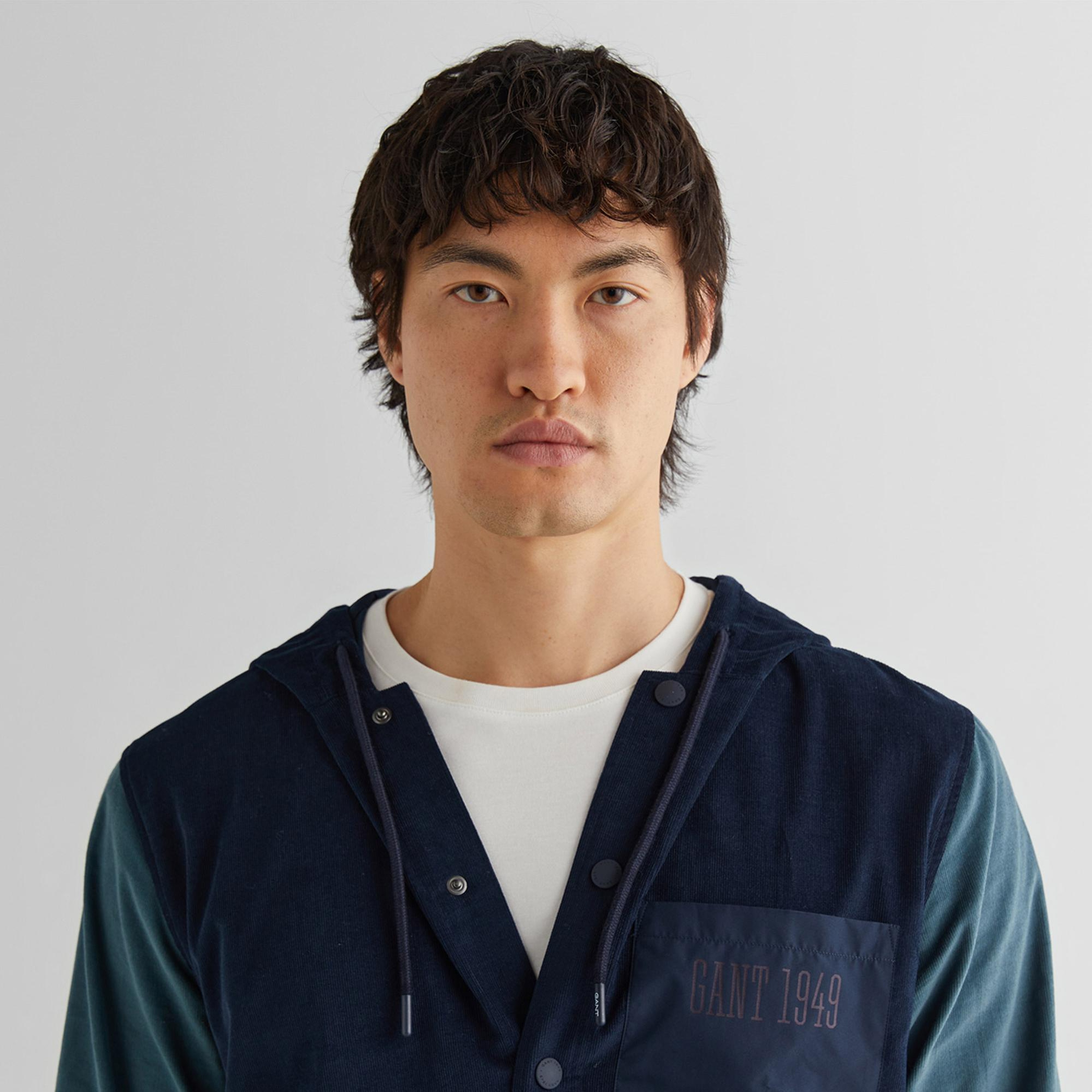 GANT Erkek Lacivert Oversize Fit Kapüşonlu Logolu Gömlek