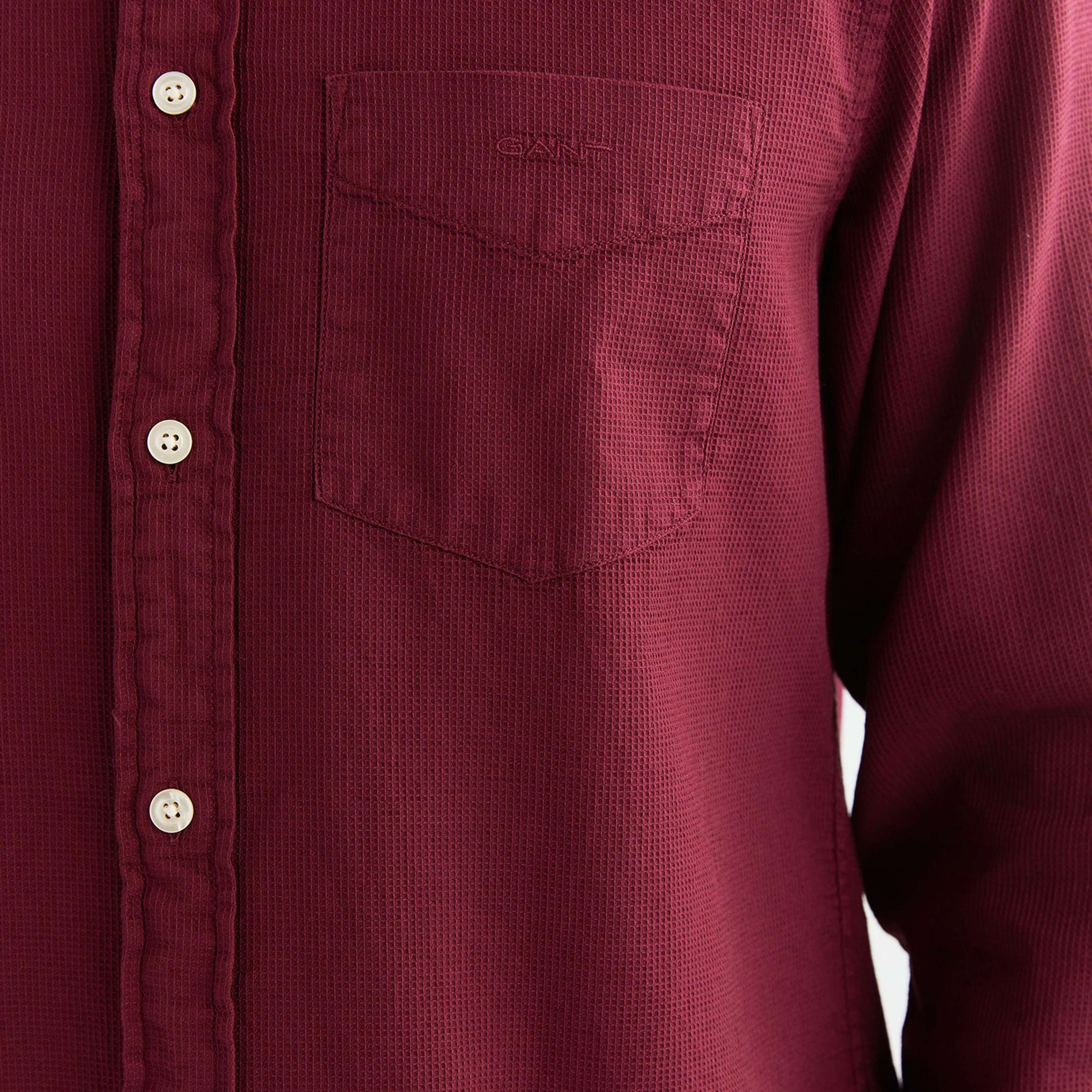 GANT Erkek Kırmızı Regular Fit Düğmeli Yaka Gömlek