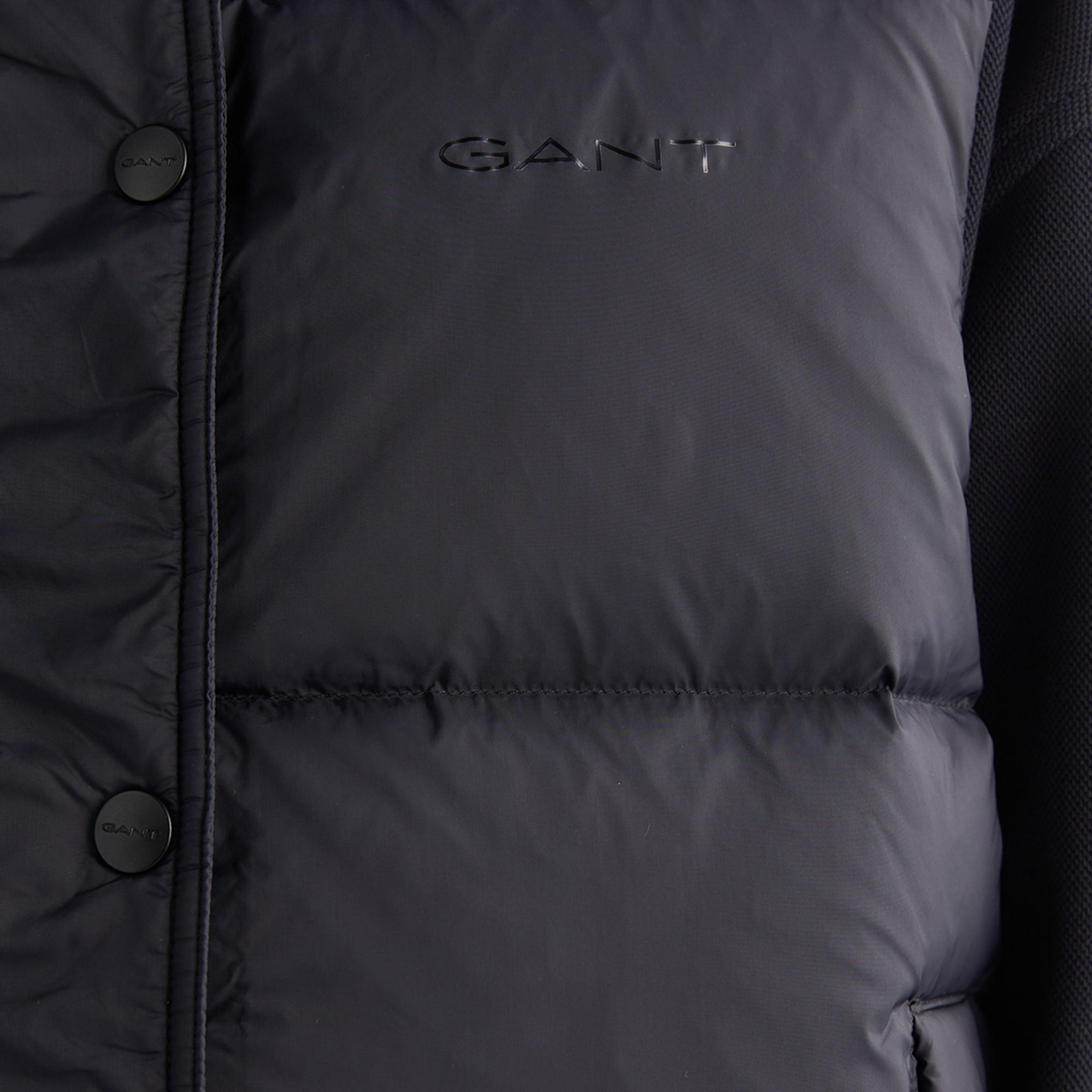 GANT Kadın Siyah Relaxed Fit Fermuarlı Logolu Yelek