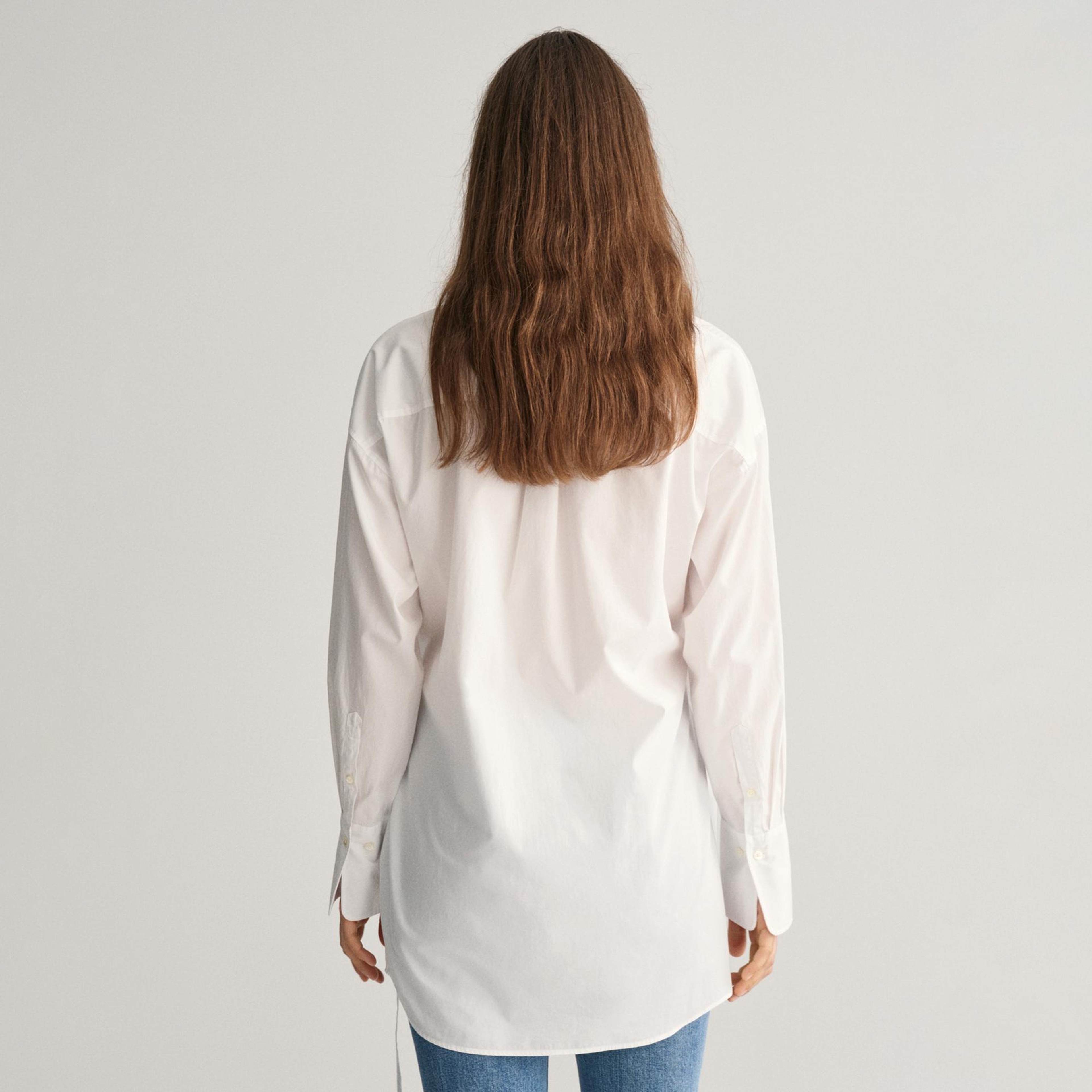 GANT Kadın Beyaz Oversize Fit Klasik Yaka Gömlek