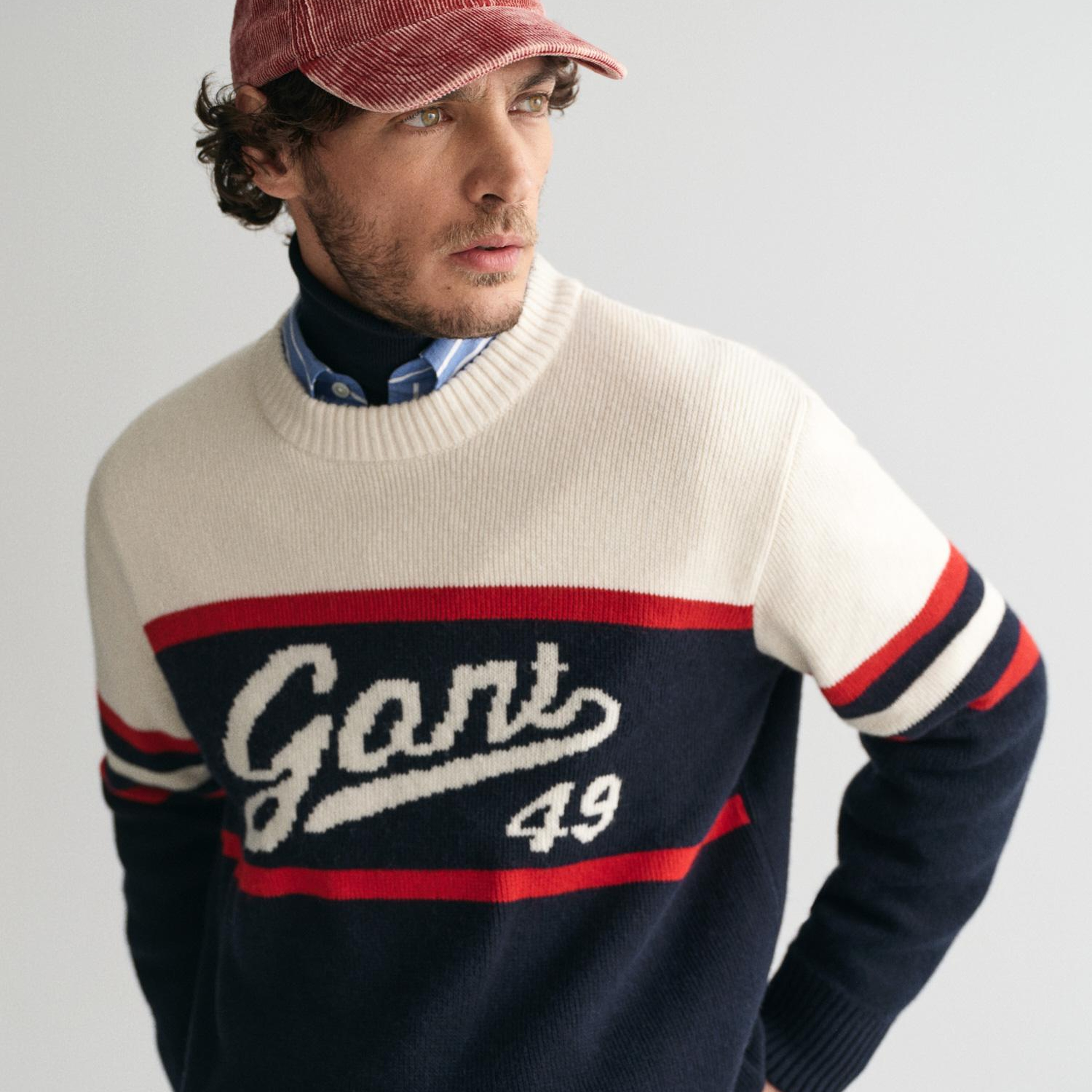 GANT Erkek Lacivert Relaxed Fit Bisiklet Yaka Logolu Kazak