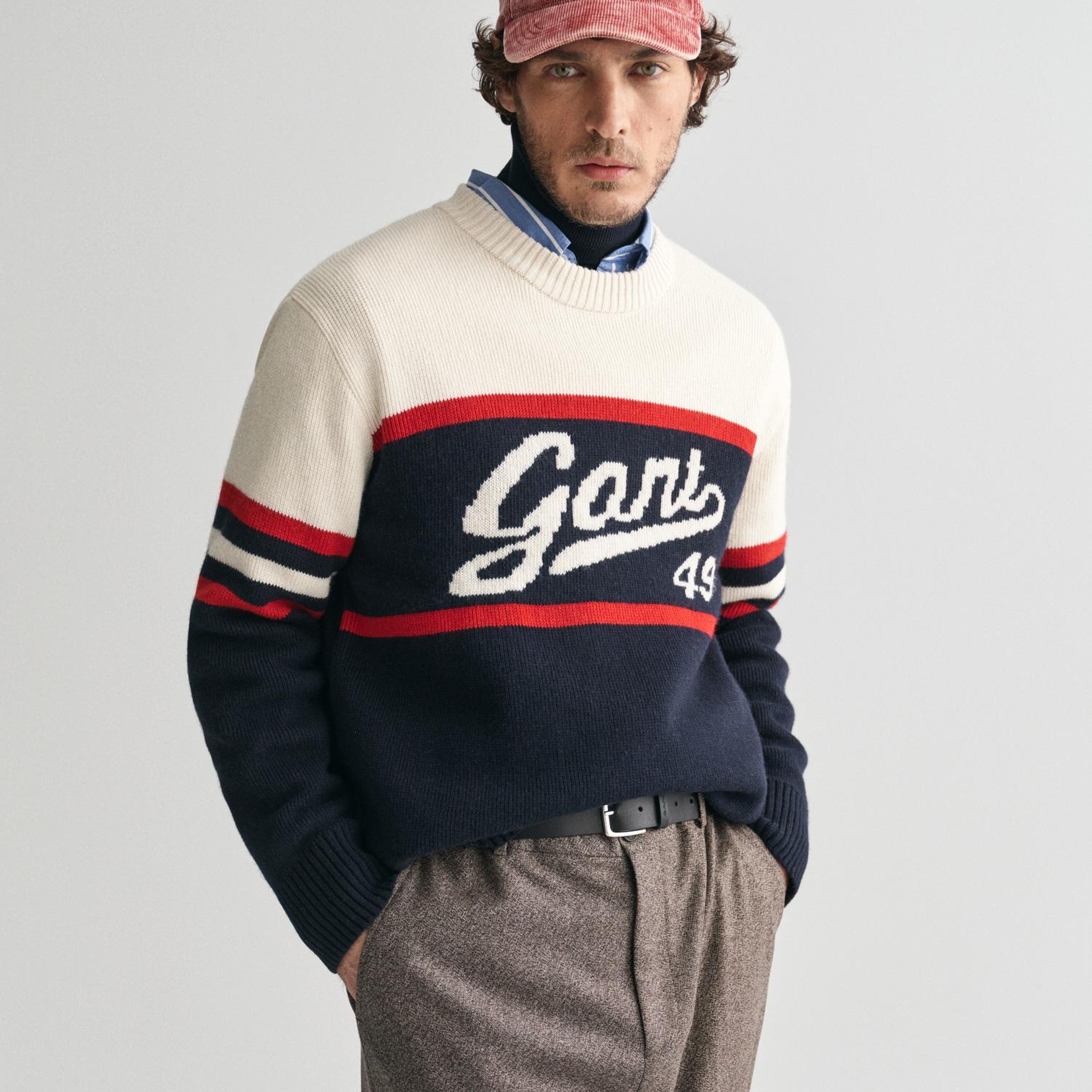 GANT Erkek Lacivert Relaxed Fit Bisiklet Yaka Logolu Kazak