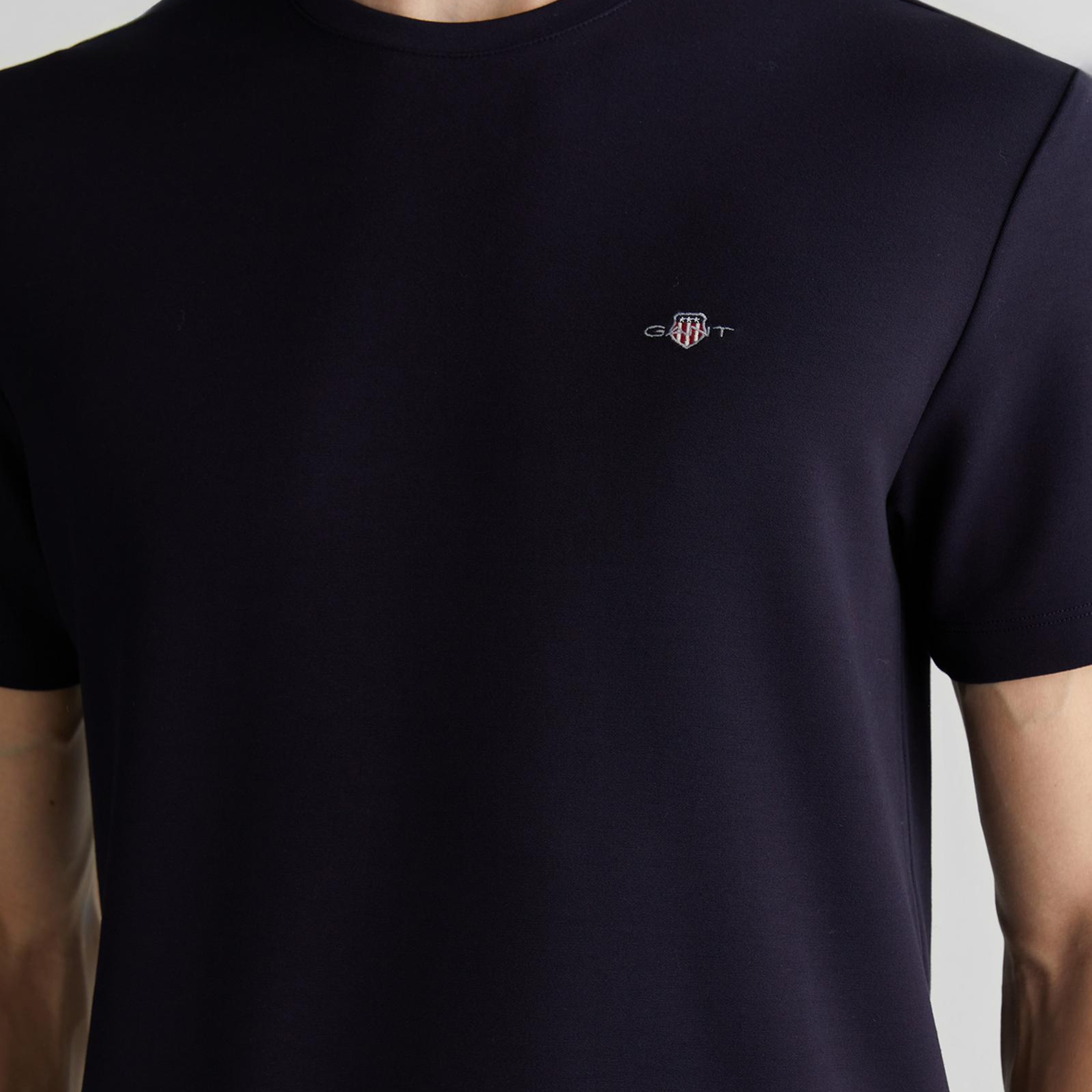 GANT Erkek Lacivert Relaxed Fit Bisiklet Yaka T-Shirt