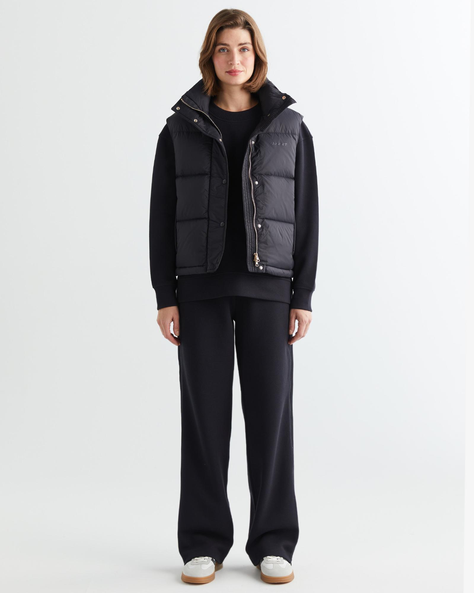 GANT Kadın Siyah Relaxed Fit Fermuarlı Logolu Yelek