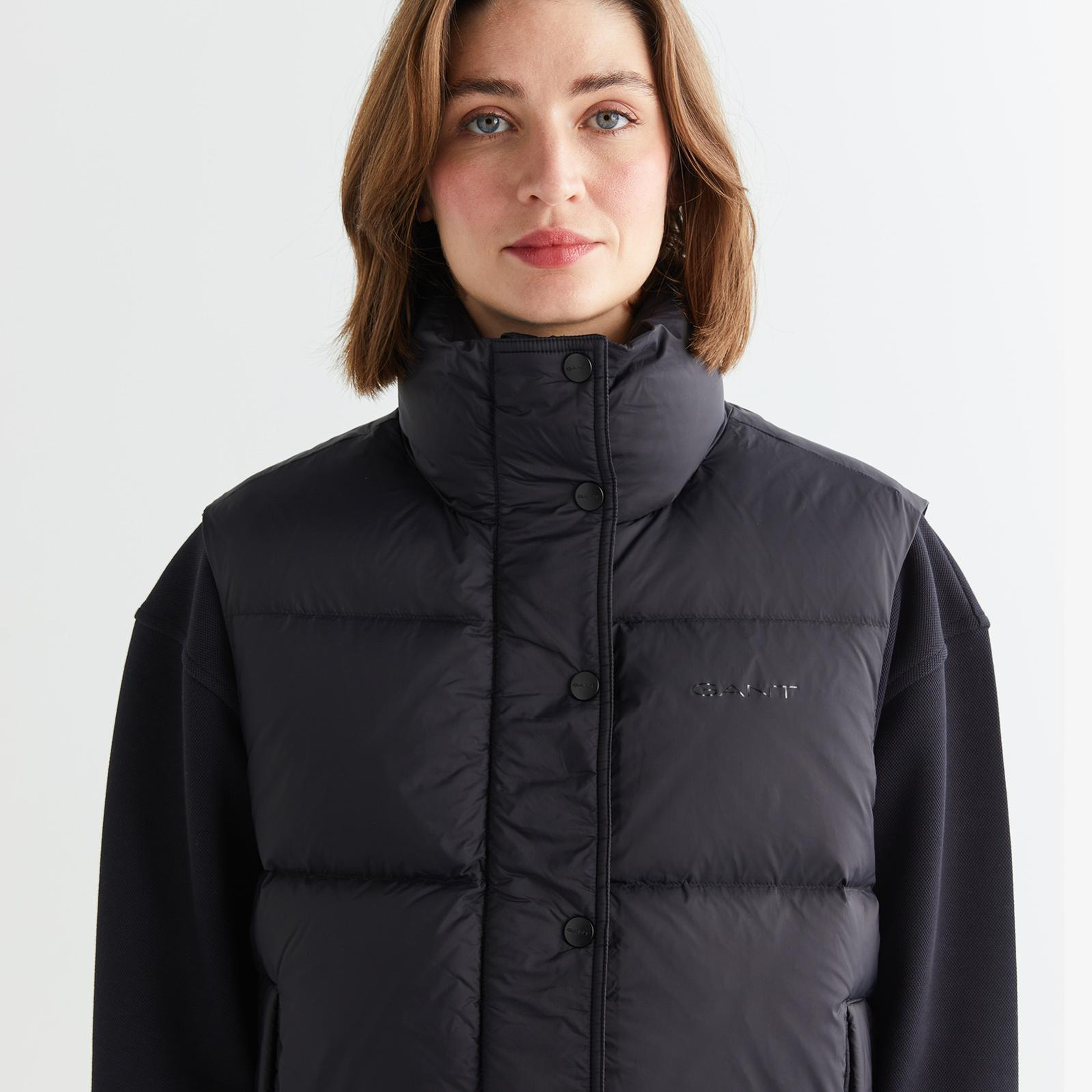 GANT Kadın Siyah Relaxed Fit Fermuarlı Logolu Yelek