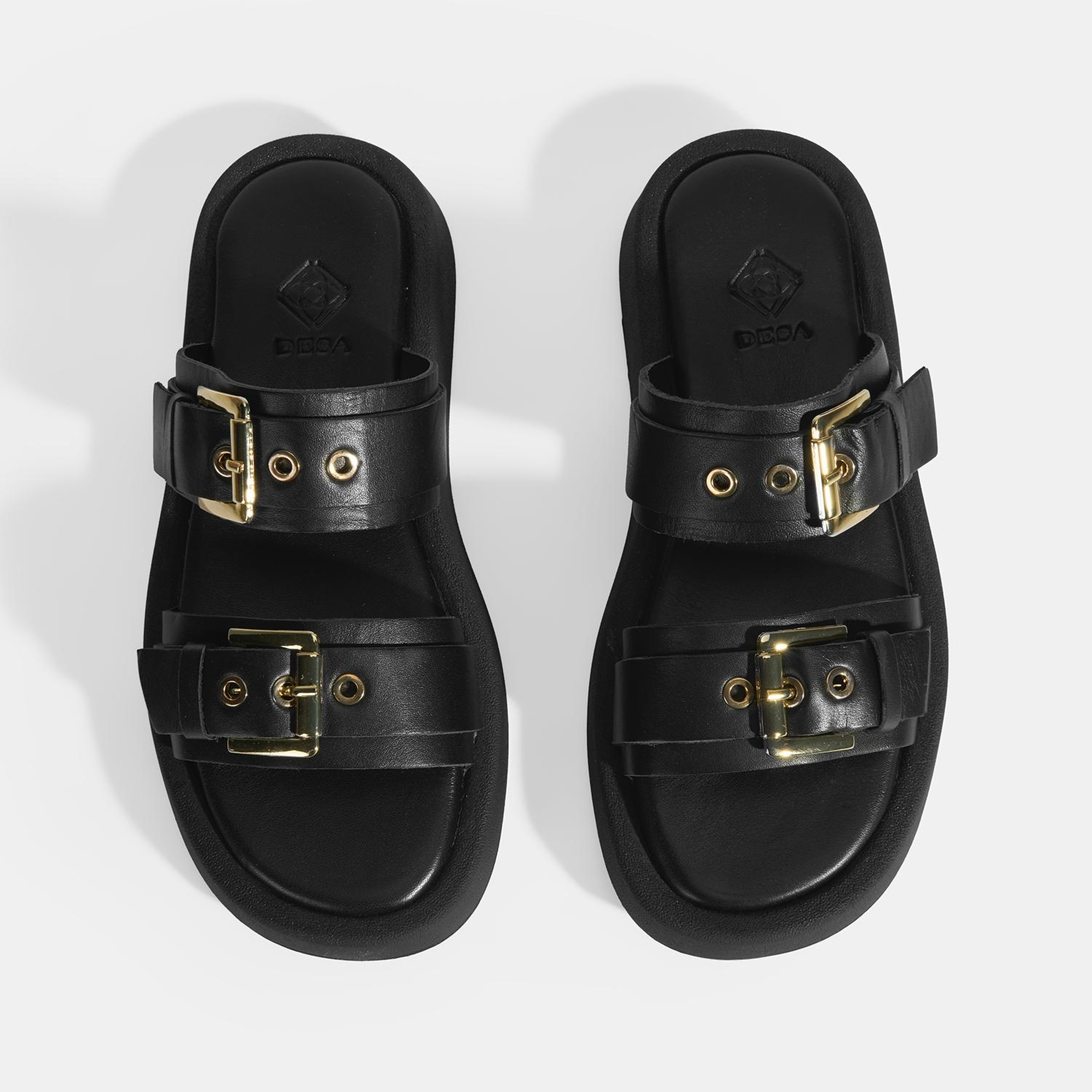 Kadın Siyah Toka Detaylı Deri Terlik