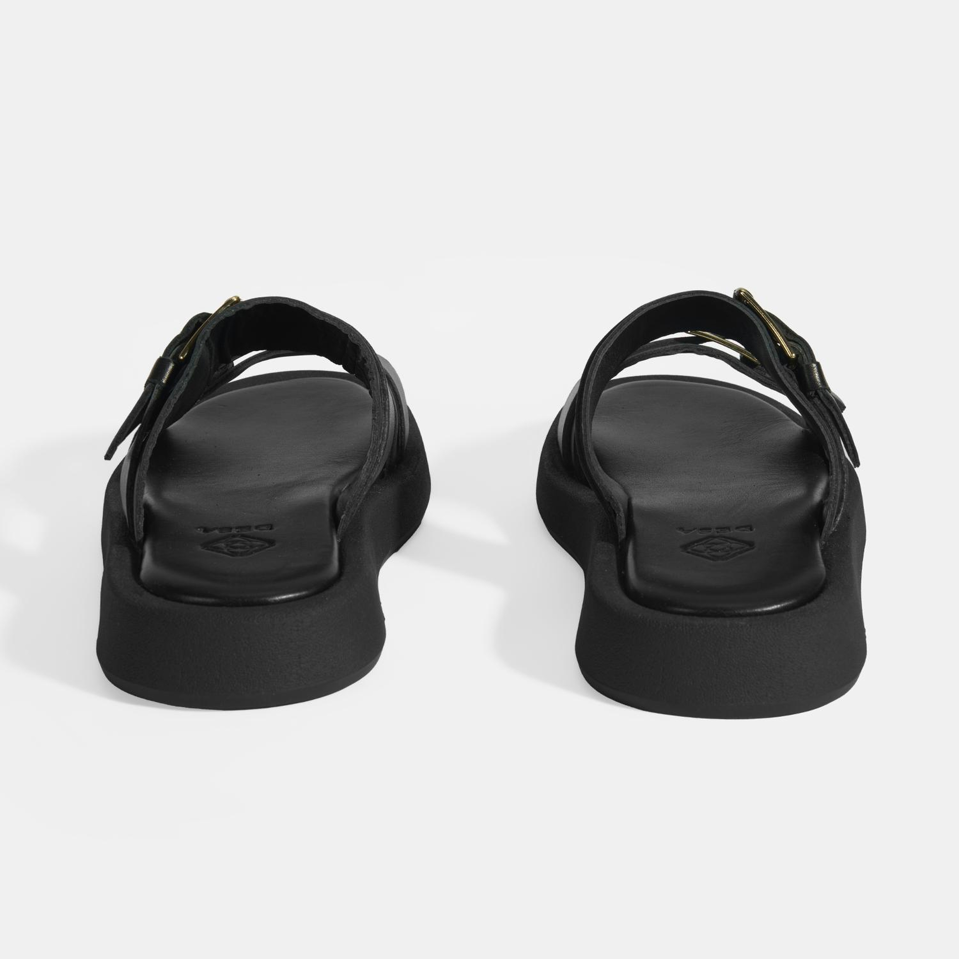 Kadın Siyah Toka Detaylı Deri Terlik