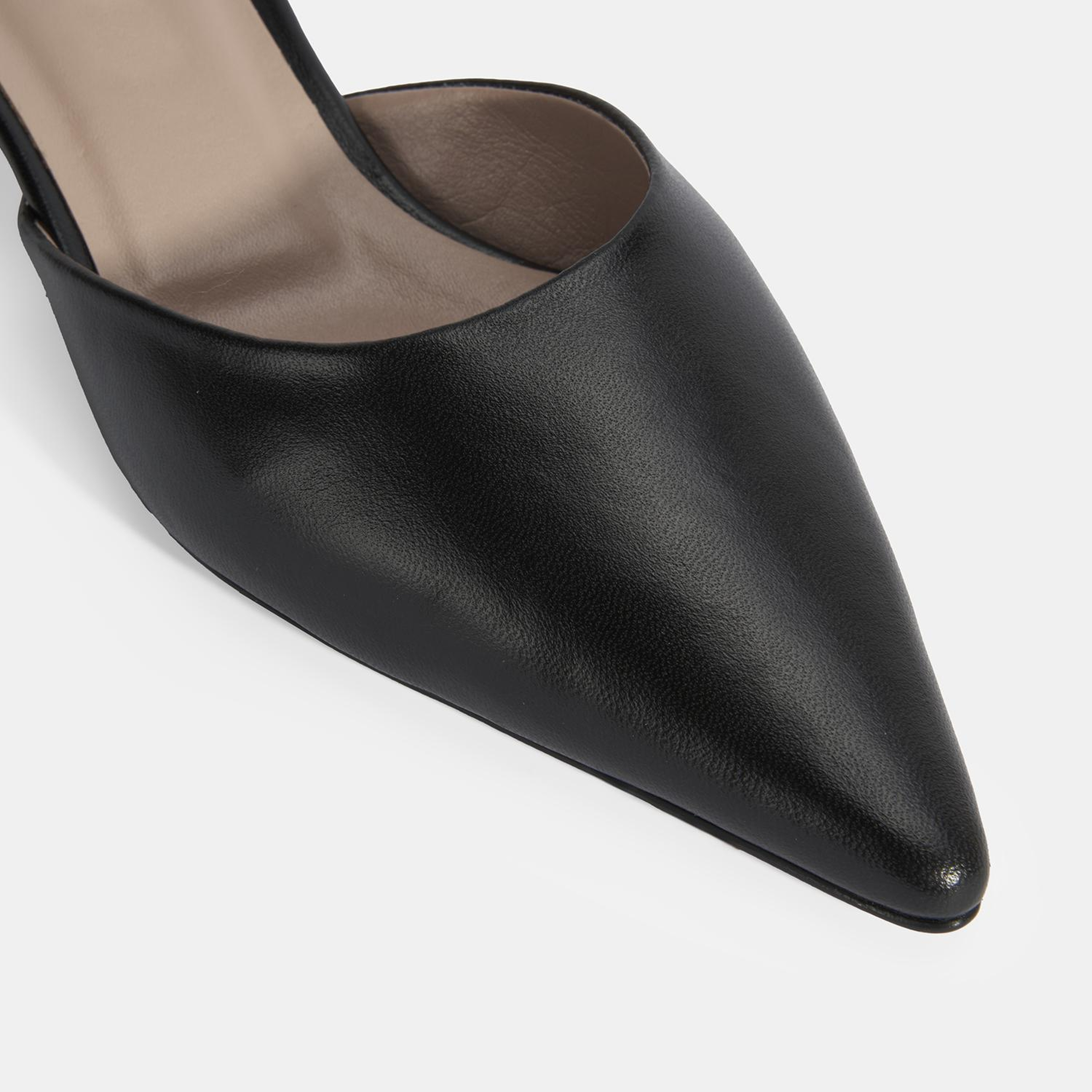 Kadın Siyah Topuklu Deri Terlik