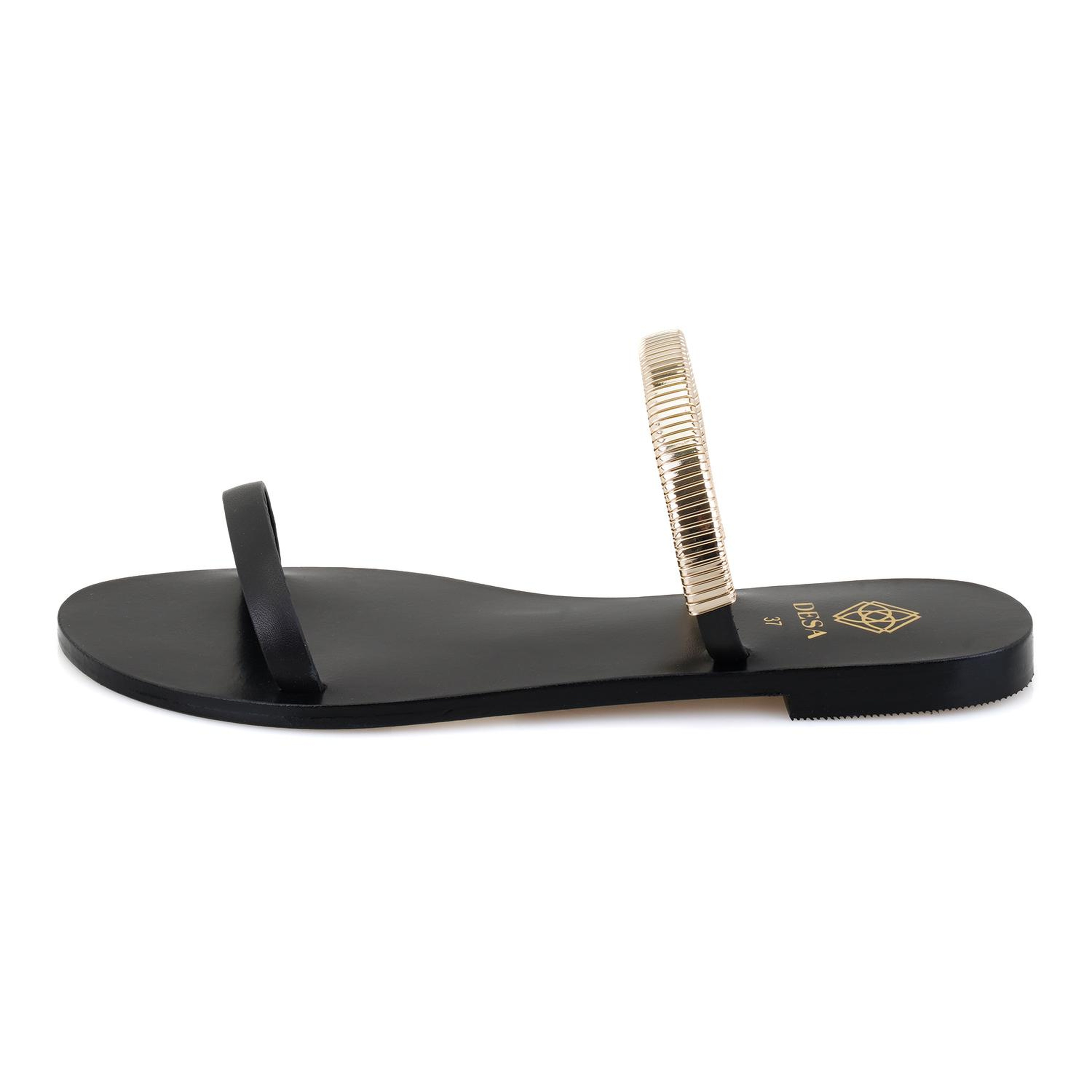 Kadın Siyah Parlak Aksesuarlı Deri Terlik