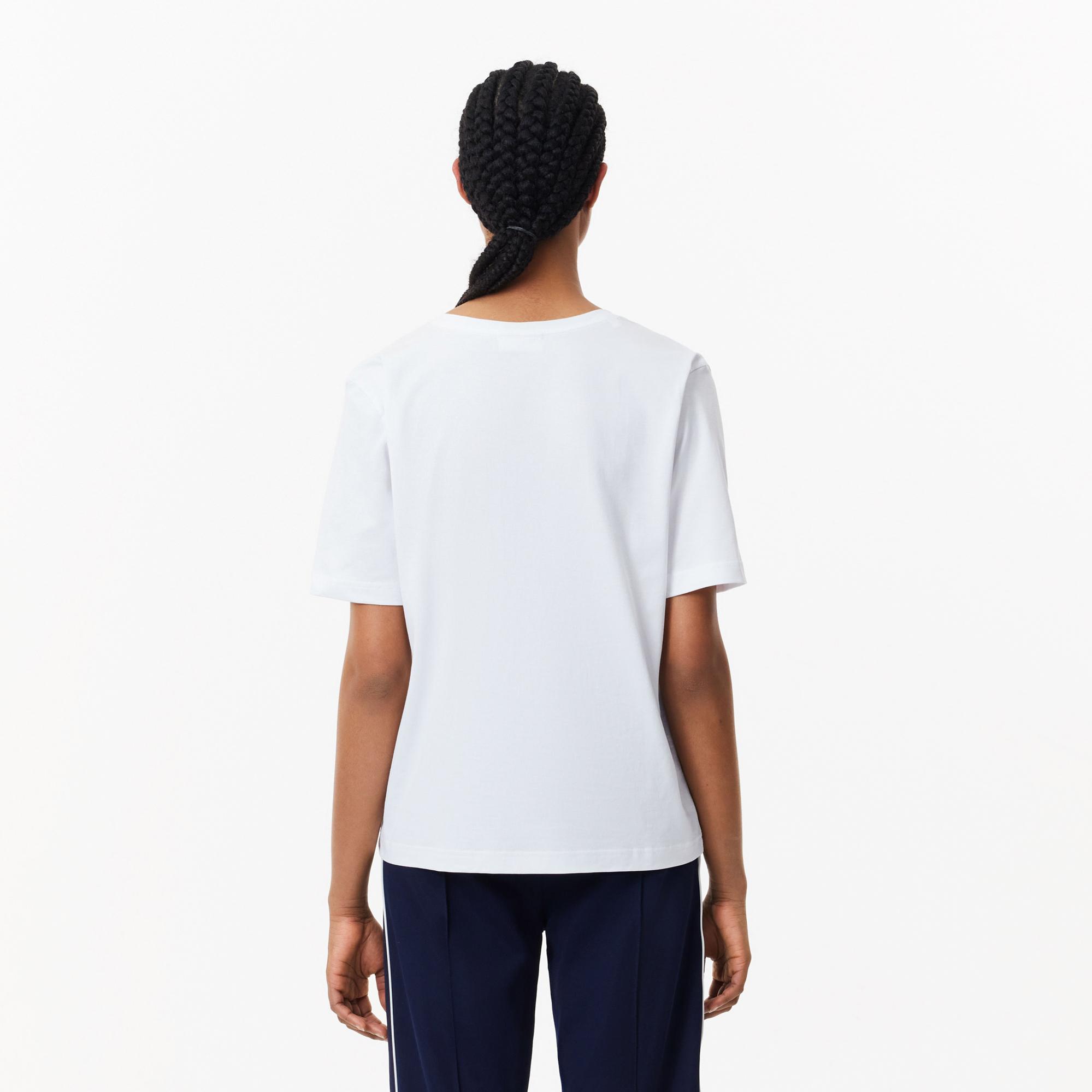 Lacoste Kadın Relaxed Fit V Yaka Beyaz T-Shirt