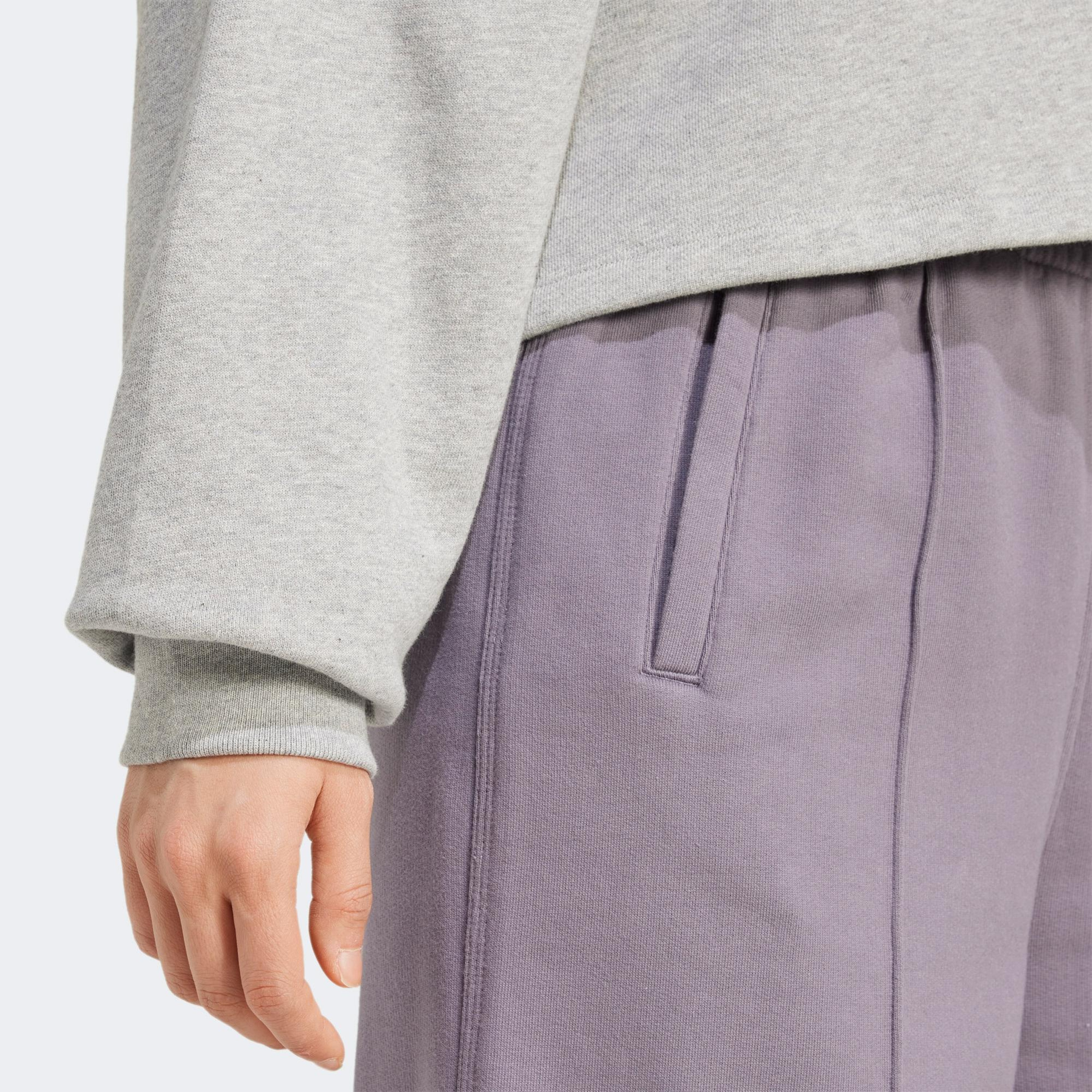 adidas Essentials Fleece Kadın Gri Sweatshirt