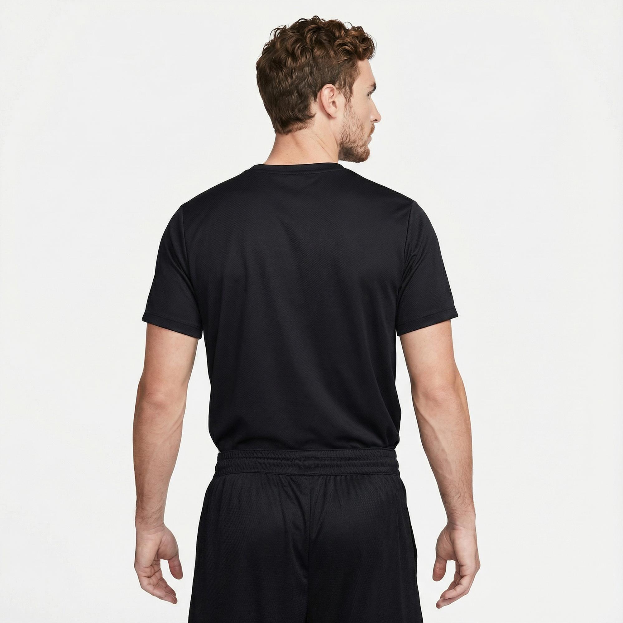 Nike Dri-Fit Icon 28 cm Erkek Siyah Şort