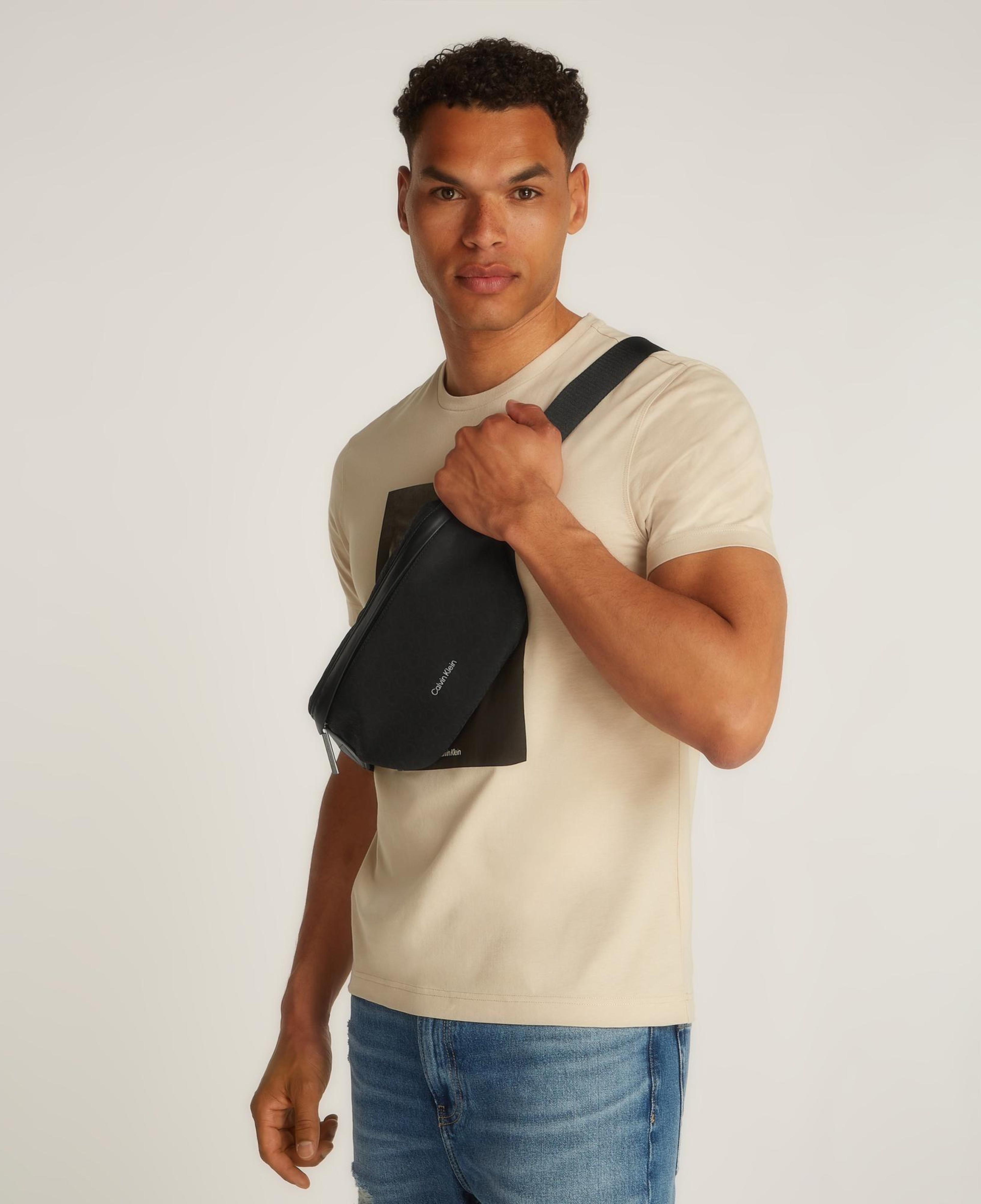 Calvin Klein Erkek Siyah Bel Çantası