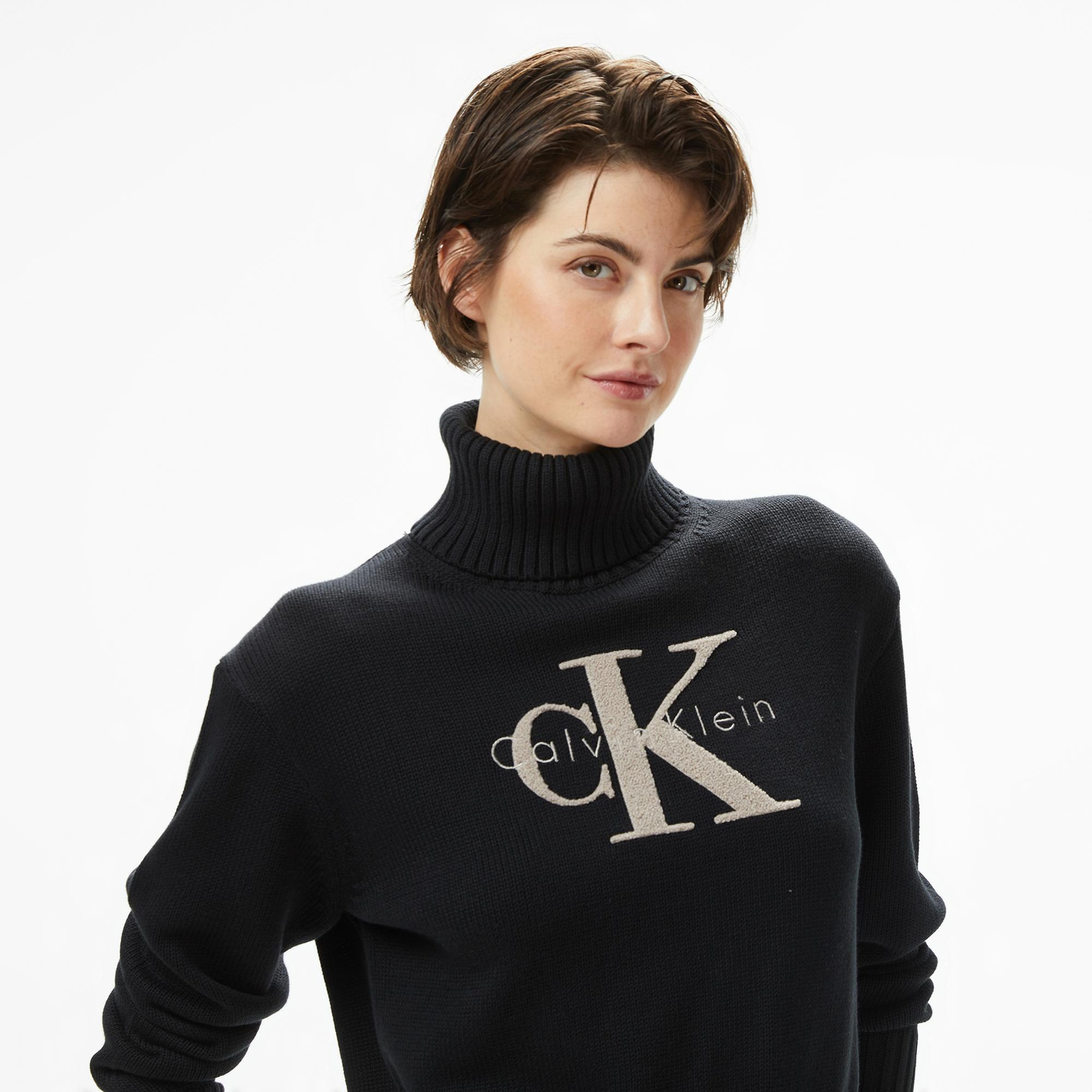 Calvin Klein Chenille Monologo Kadın Siyah Kazak