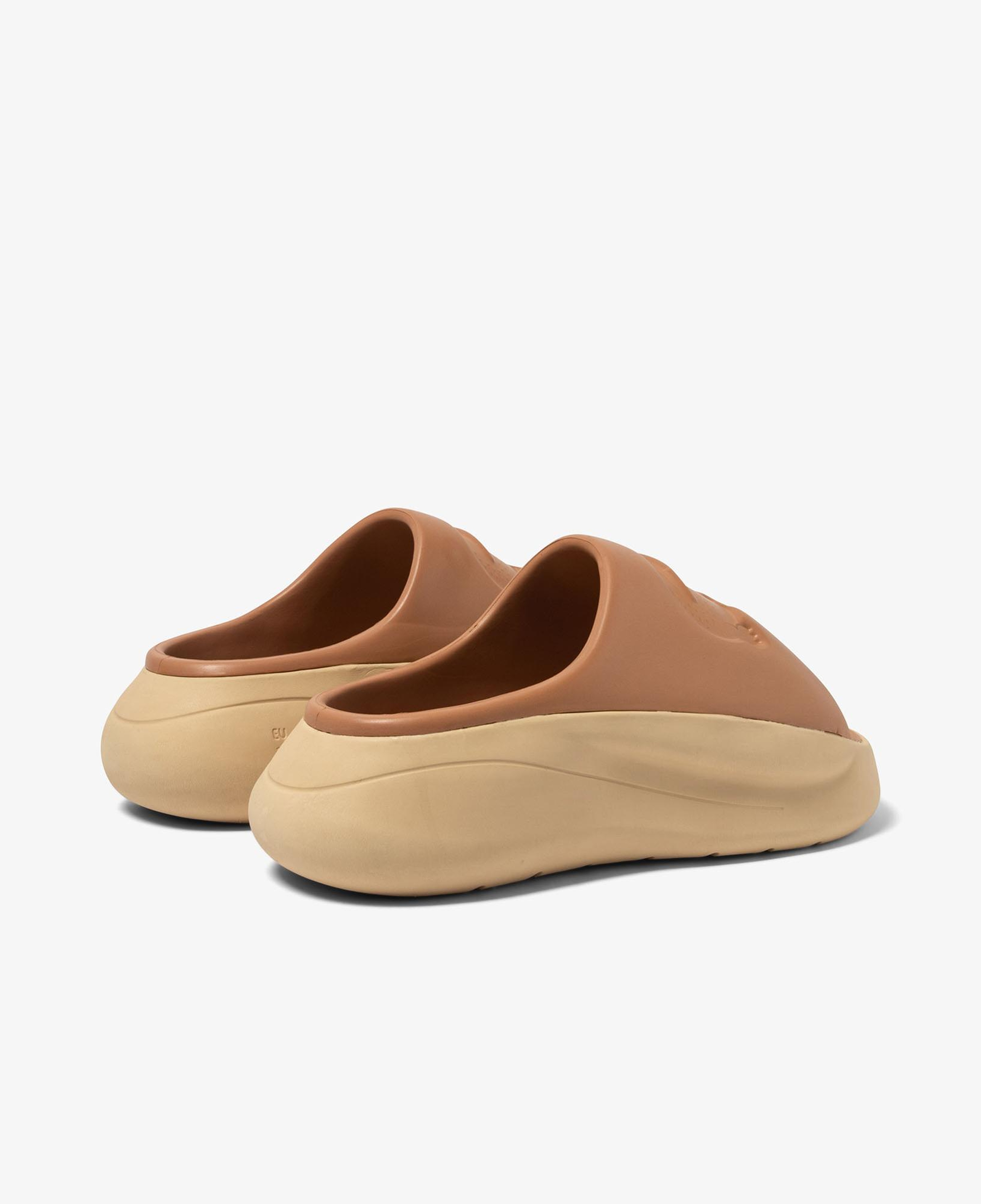 Lacoste Serve 3.0 Kadın Kahverengi Terlik