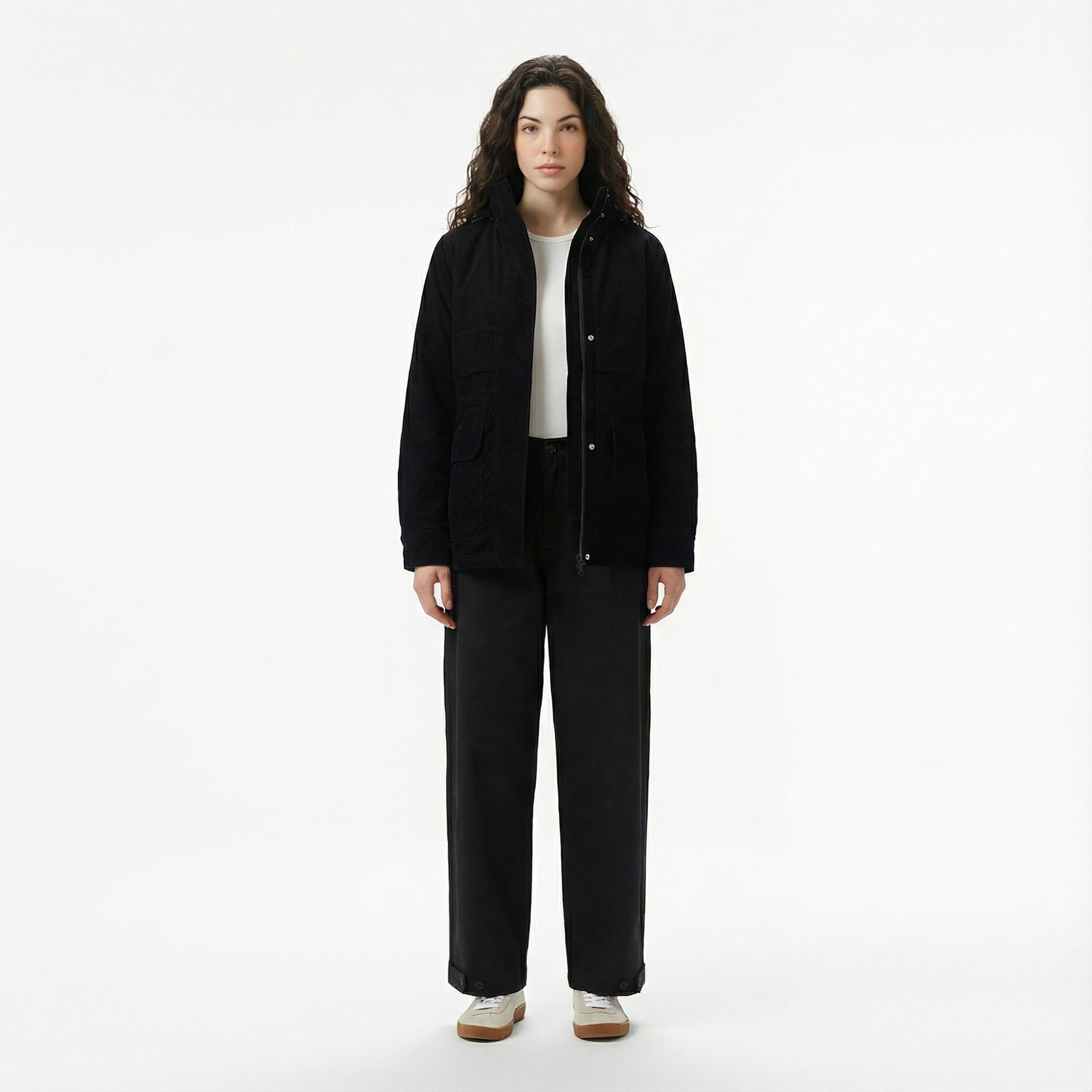 Lacoste Kadın Kapüşonlu Siyah Mont