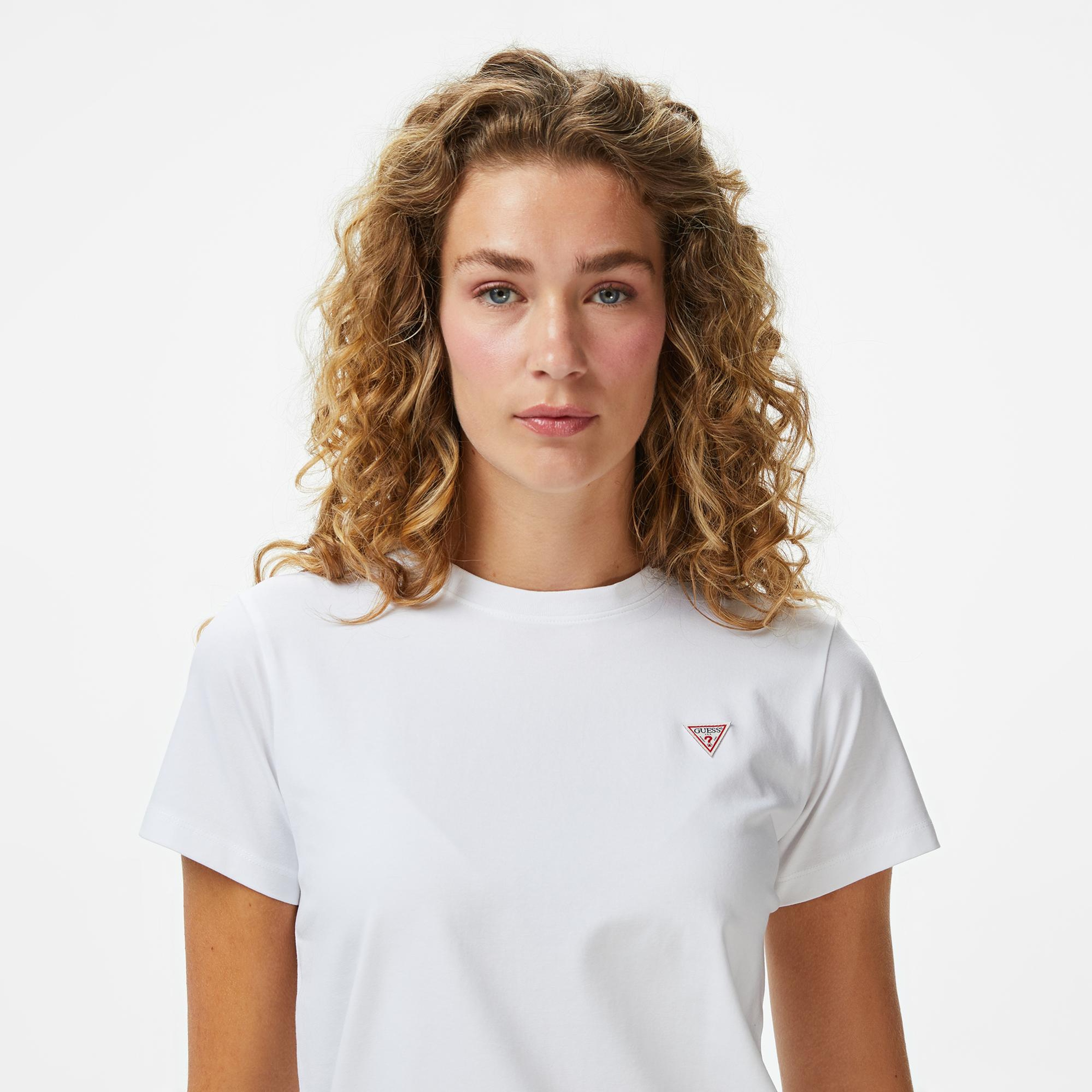 Guess Classic Kadın Beyaz T-Shirt