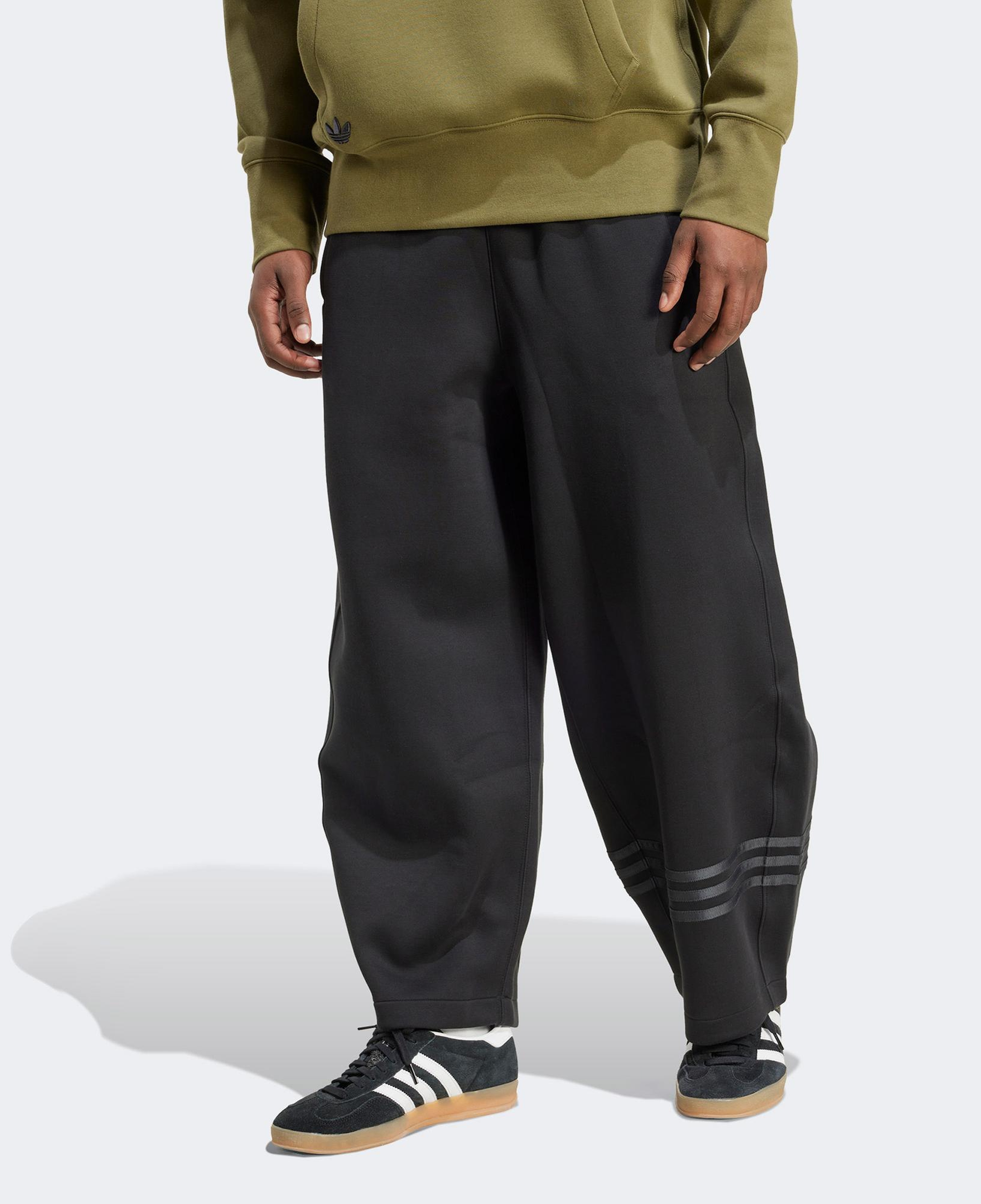 adidas Neuclassics Erkek Siyah Eşofman Altı