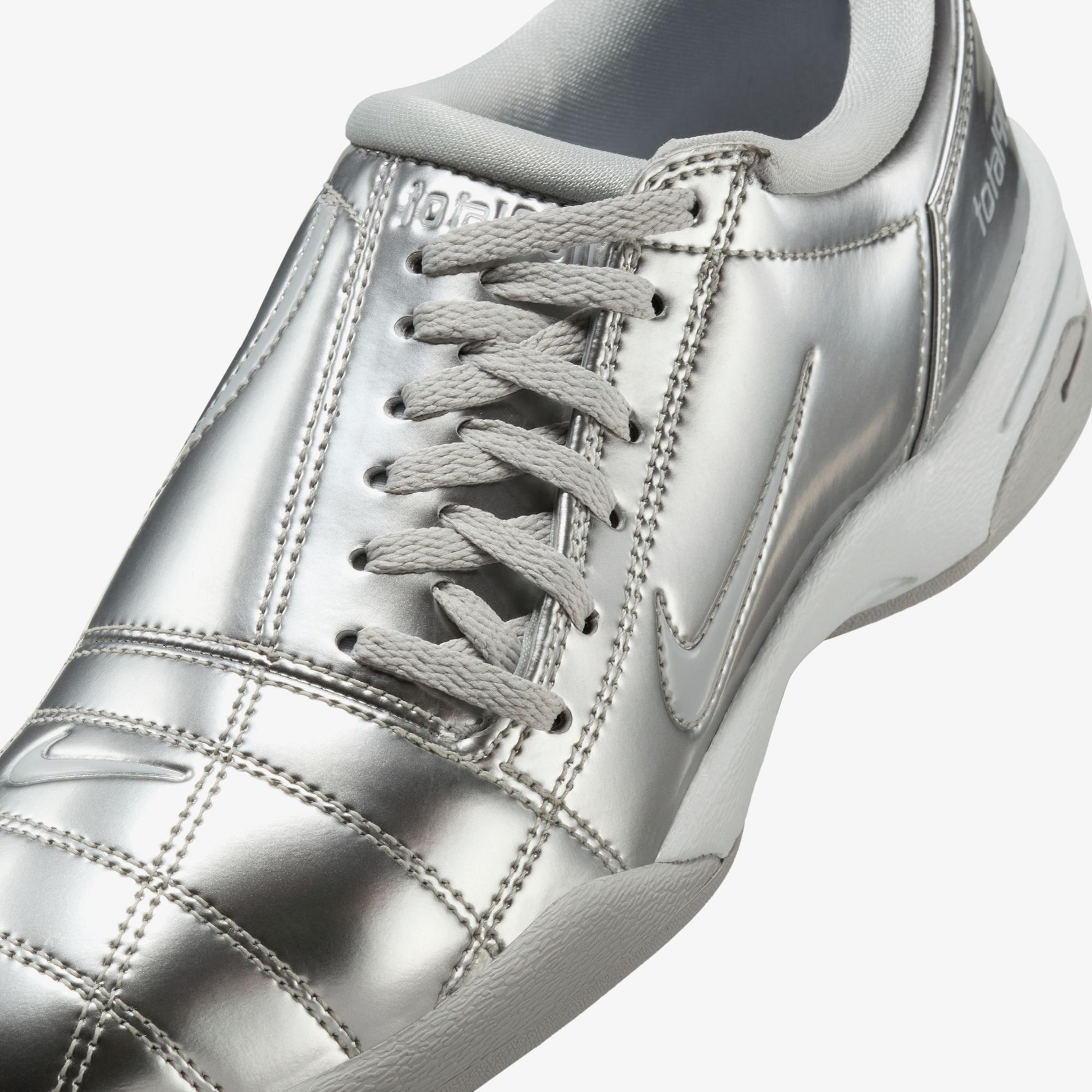 Nike Total 90 Kadın Gümüş Spor Ayakkabı