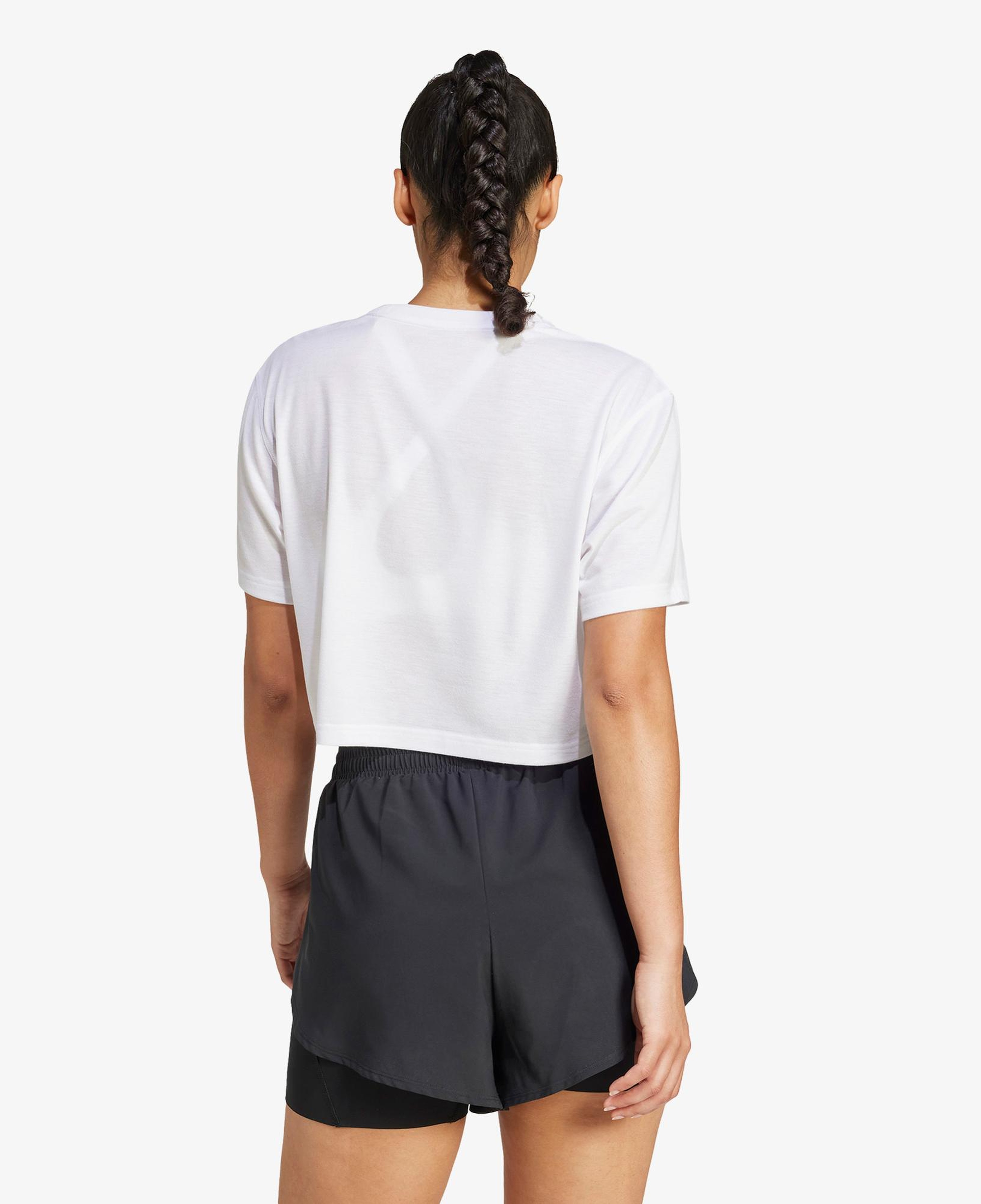 adidas Train Essentials Boxy Workout Kadın Beyaz Crop T-Shirt