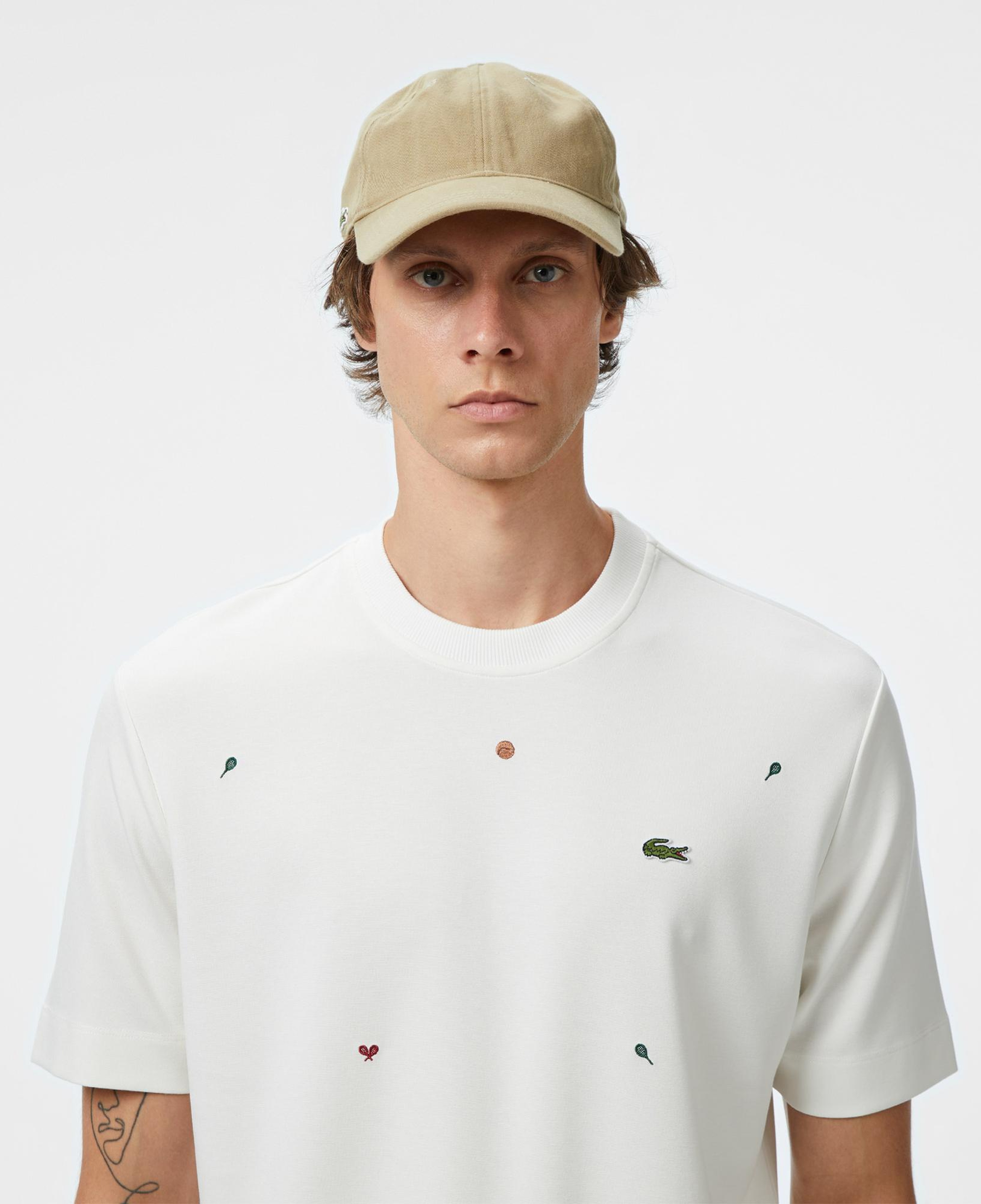 Lacoste Erkek Loose Fit Bisiklet Yaka Desenli Beyaz T-Shirt