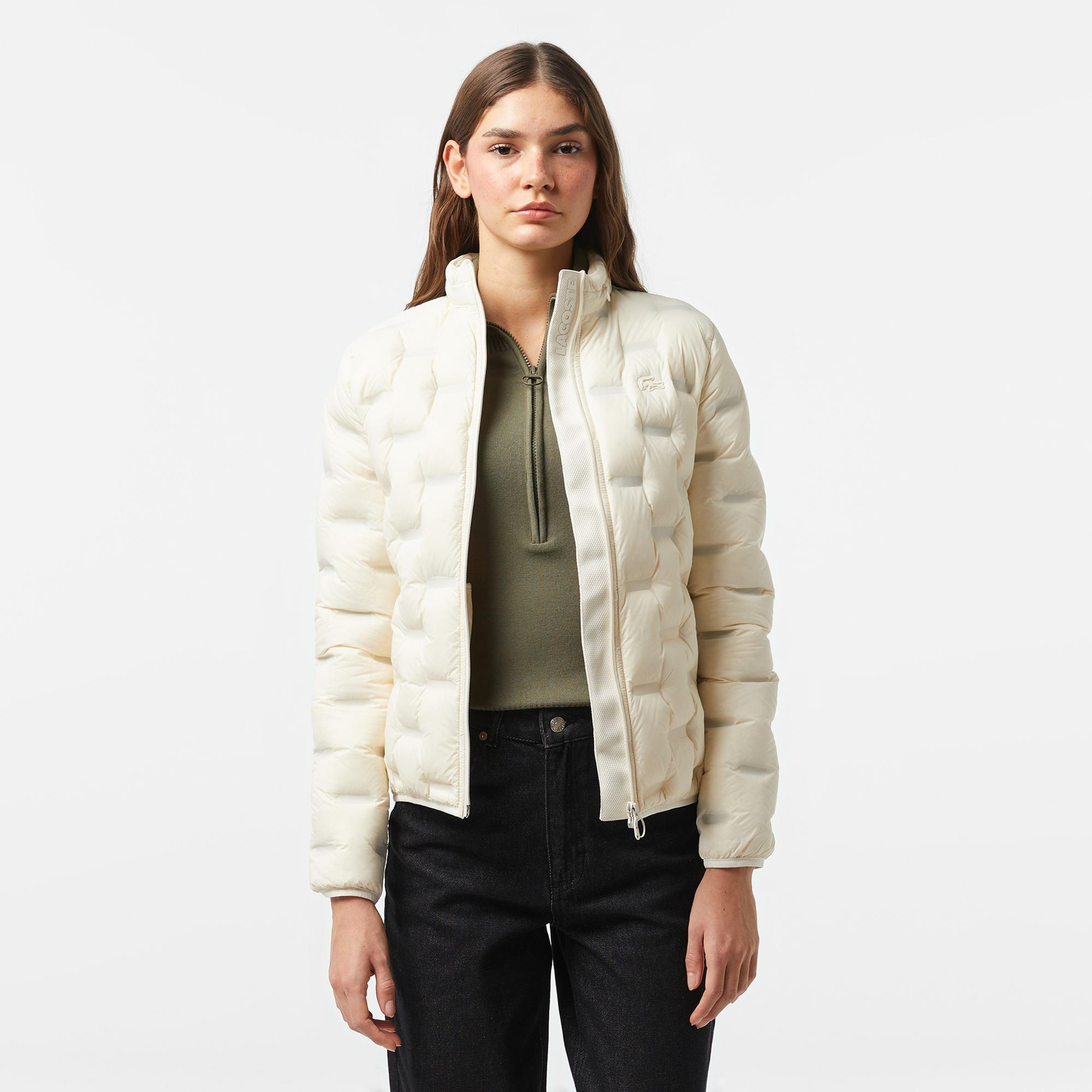 Lacoste Kadın Regular Fit Kapüşonlu Kapitone Beyaz Mont