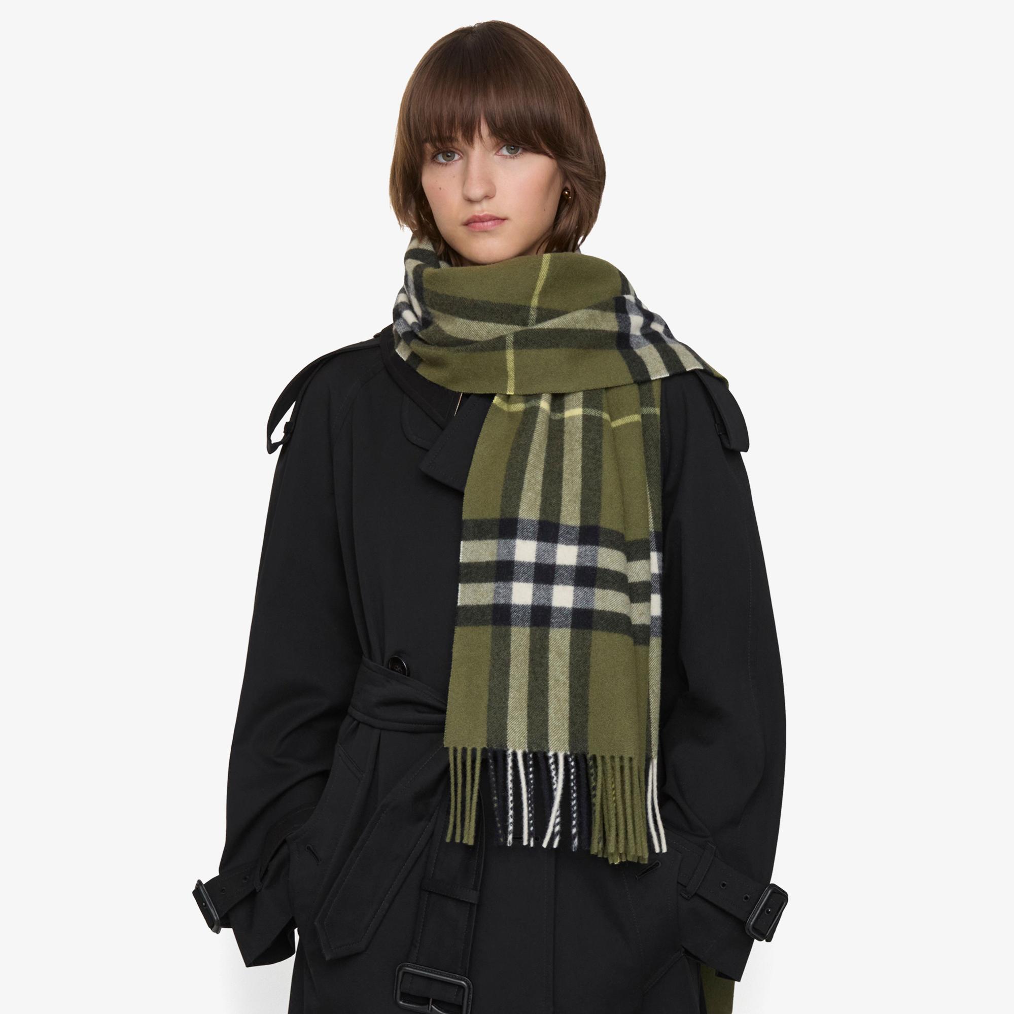 Burberry Washed Giant Check Kadın Yeşil Atkı