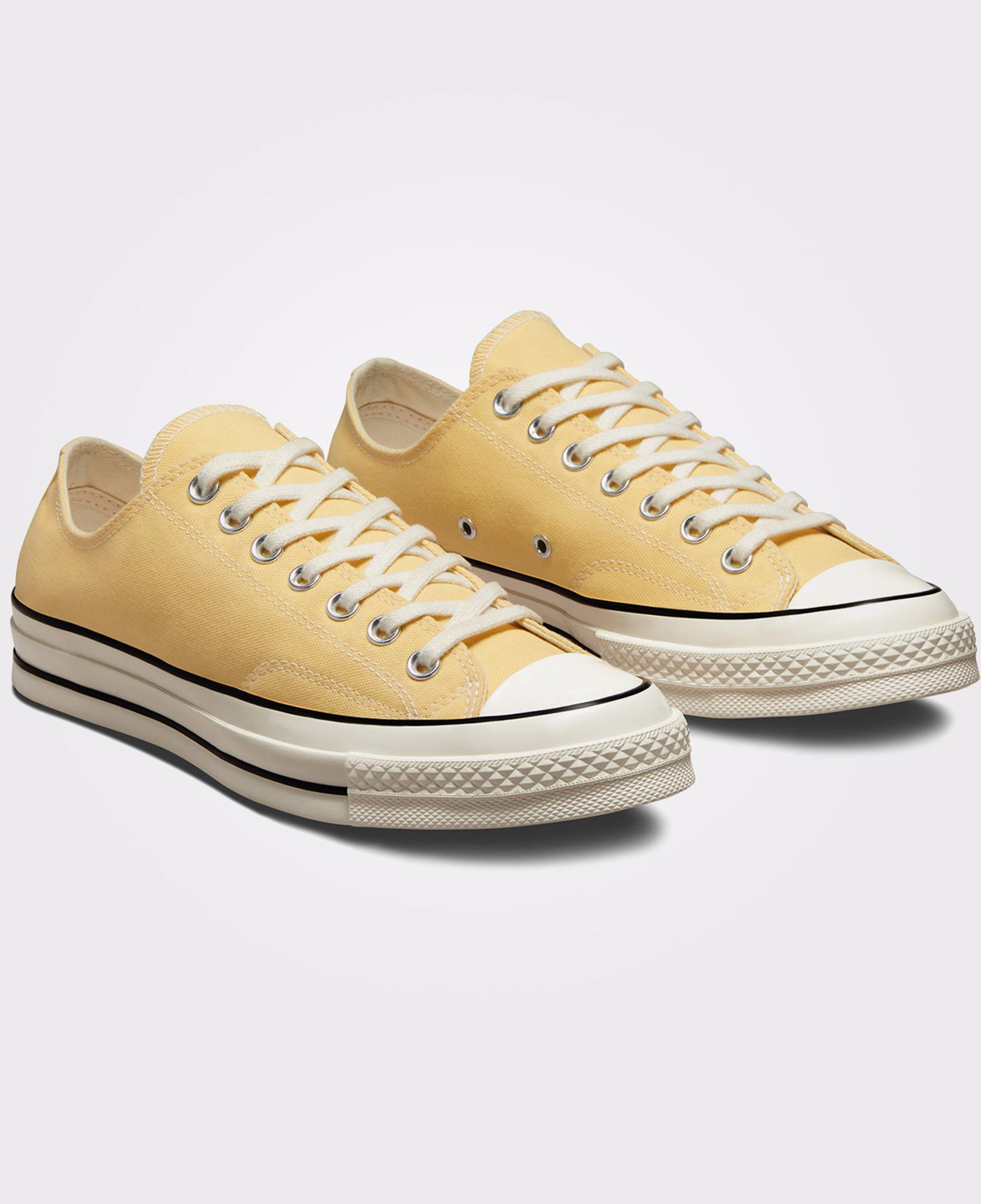 Converse Chuck 70 Spring Color Sneaker