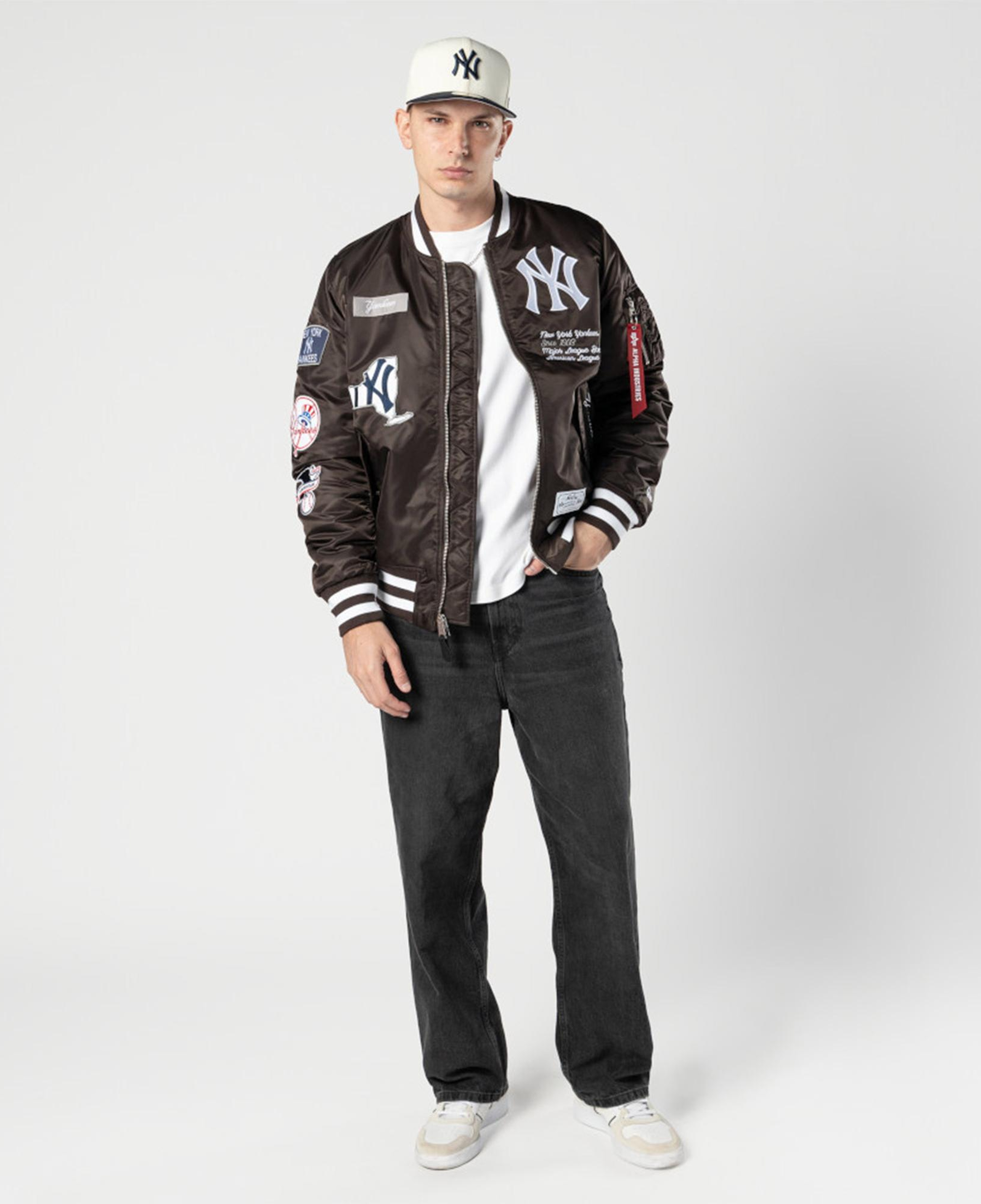 Alpha Industries x New Era New York Yankees MA-1 Bomber Erkek Kahverengi Mont