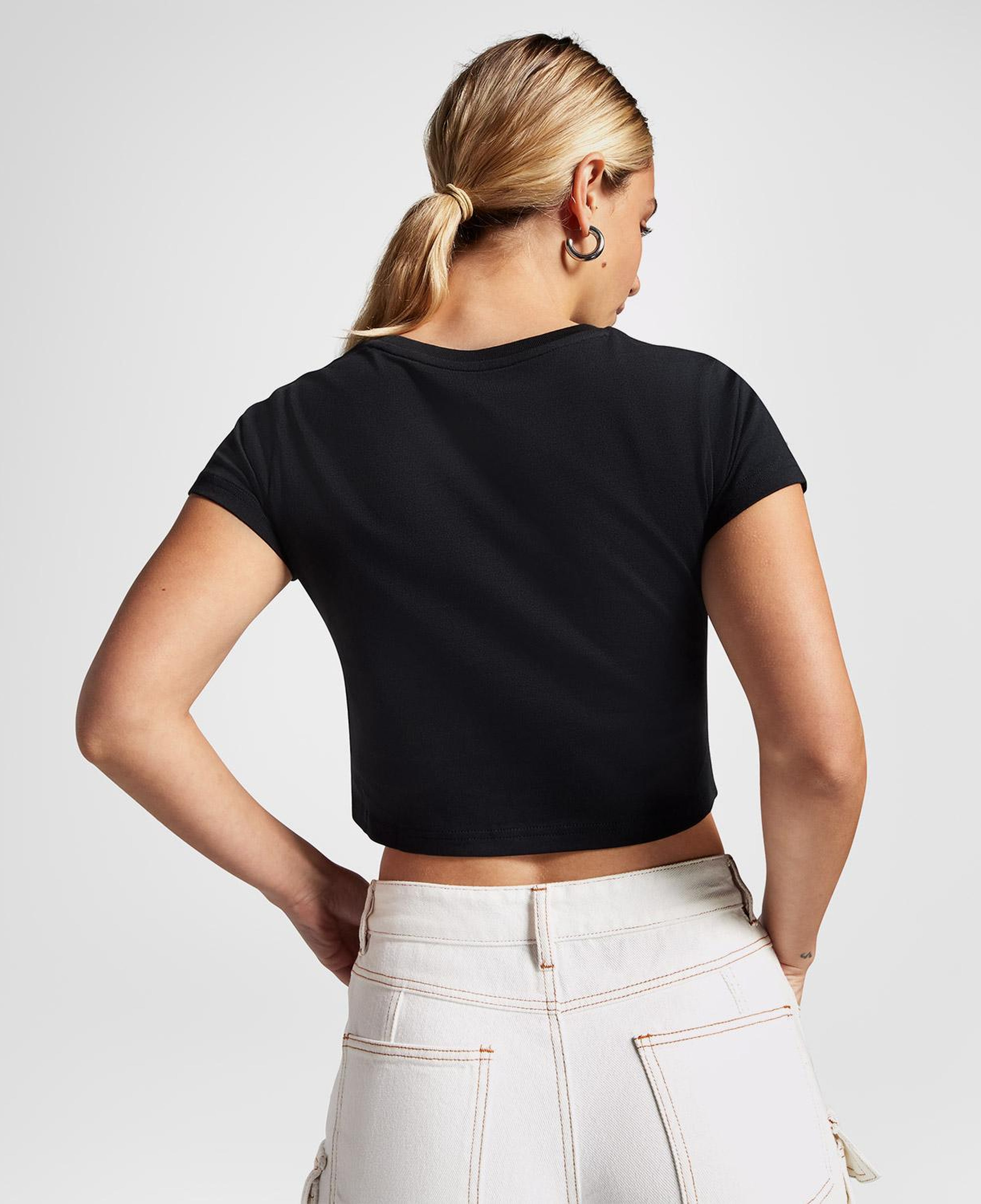 Converse Heart Slim Fit Kadın Siyah T-Shirt