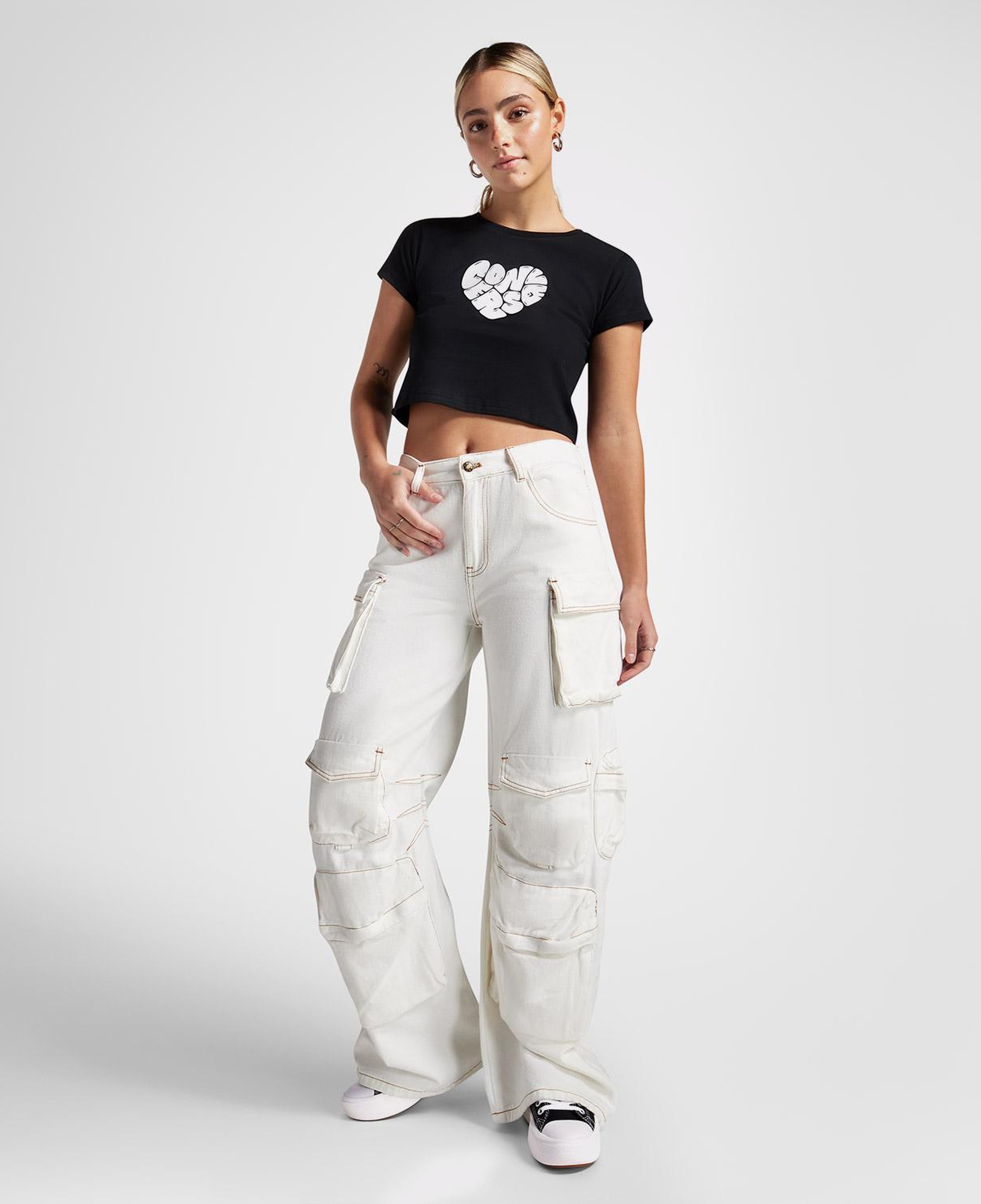 Converse Heart Slim Fit Kadın Siyah T-Shirt