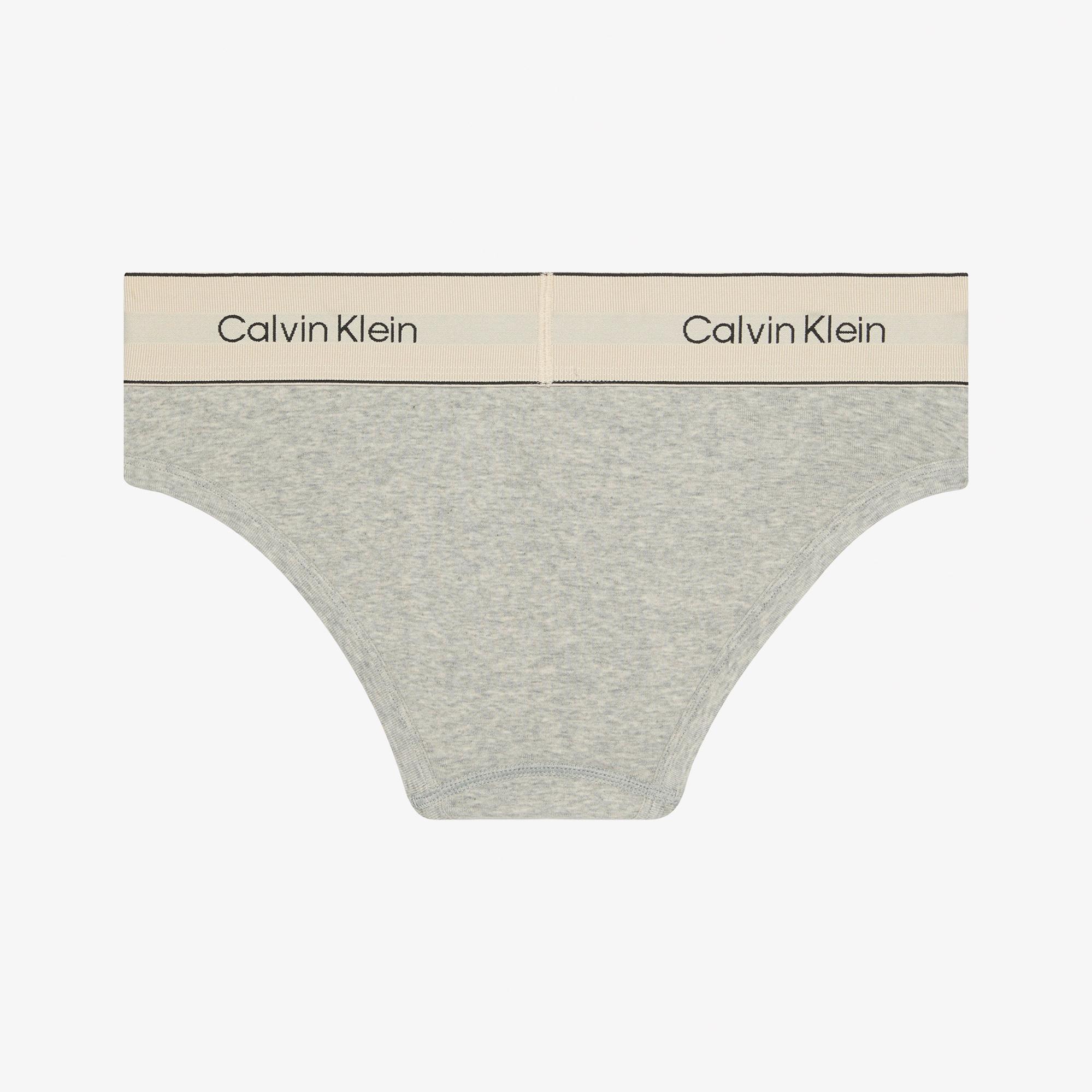 Calvin Klein Kadın Gri Külot