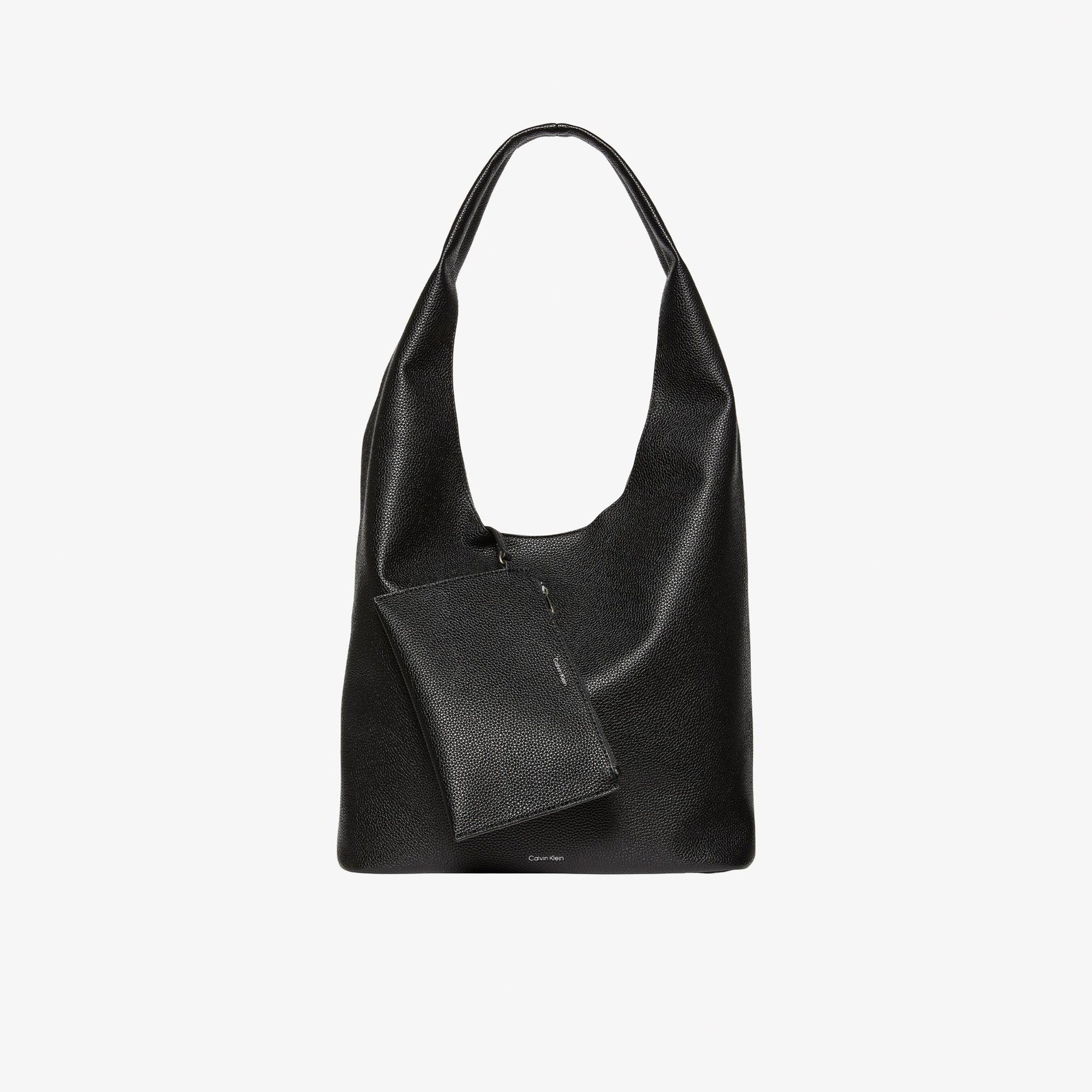 Calvin Klein Slouchy Pebble Medium Kadın Siyah Omuz Çantası