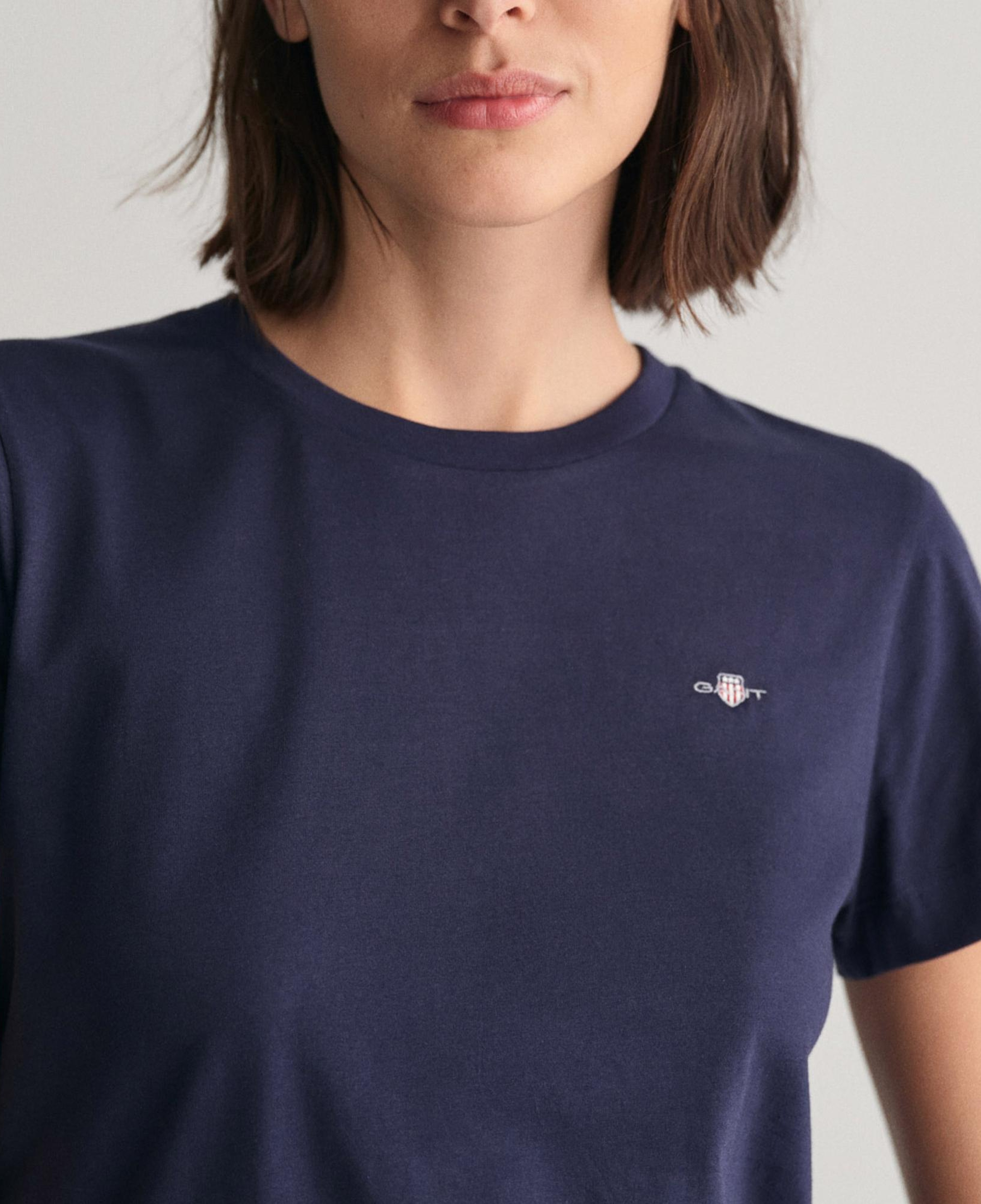 GANT Kadın Lacivert Regular Fit Bisiklet Yaka T-Shirt