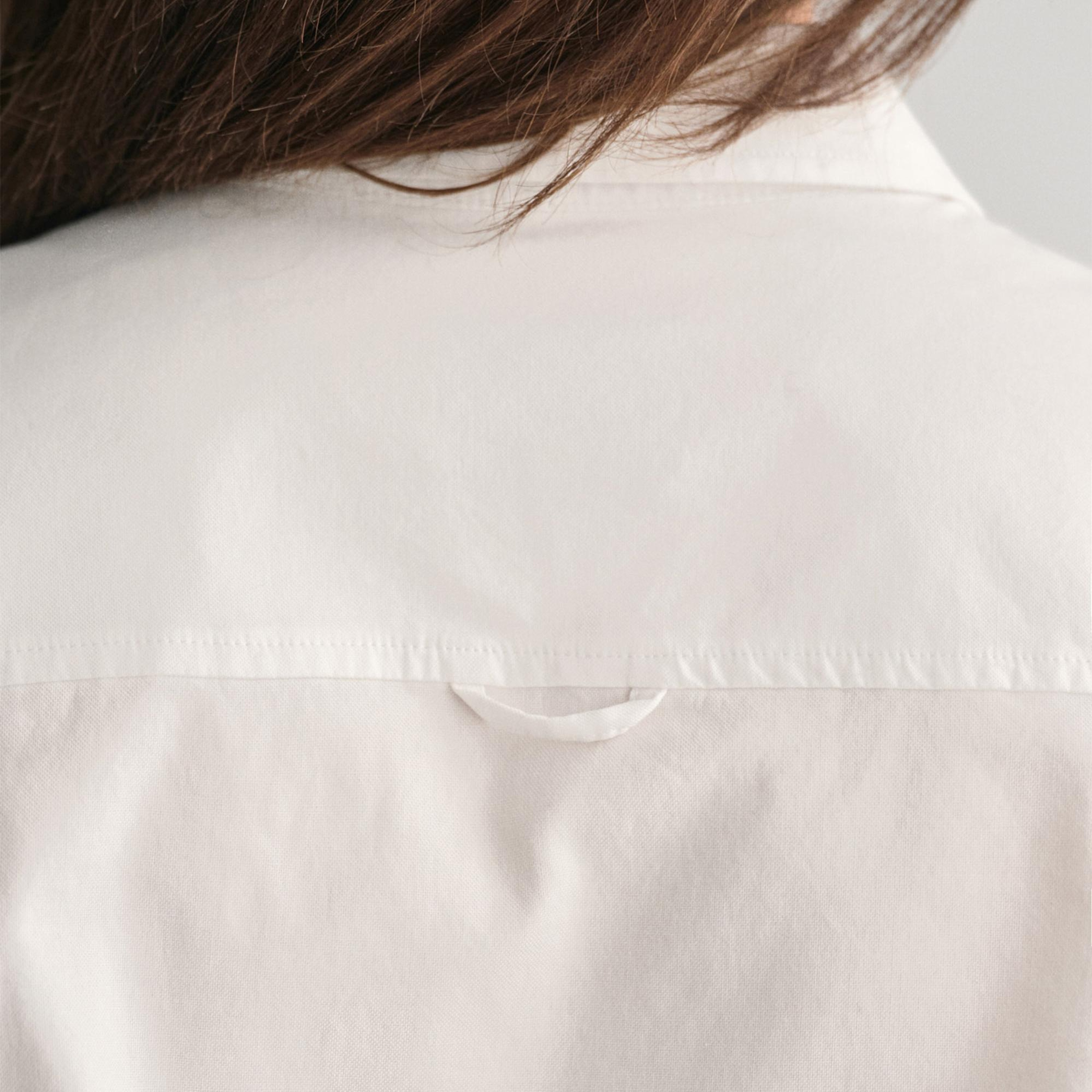 GANT Kadın Beyaz Slim Fit Klasik Yaka Oxford Gömlek