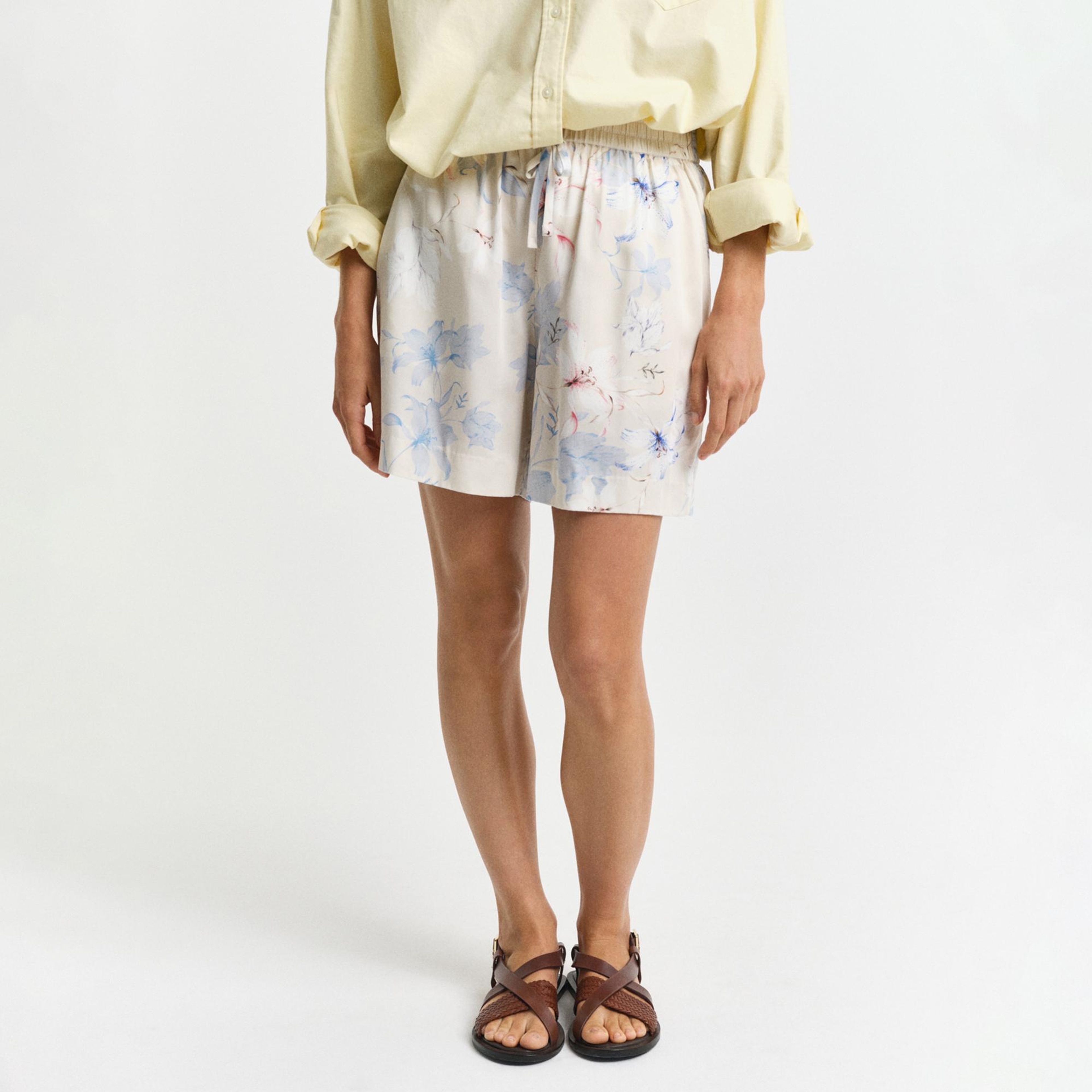 GANT Kadın Krem Relaxed Fit Desenli Şort