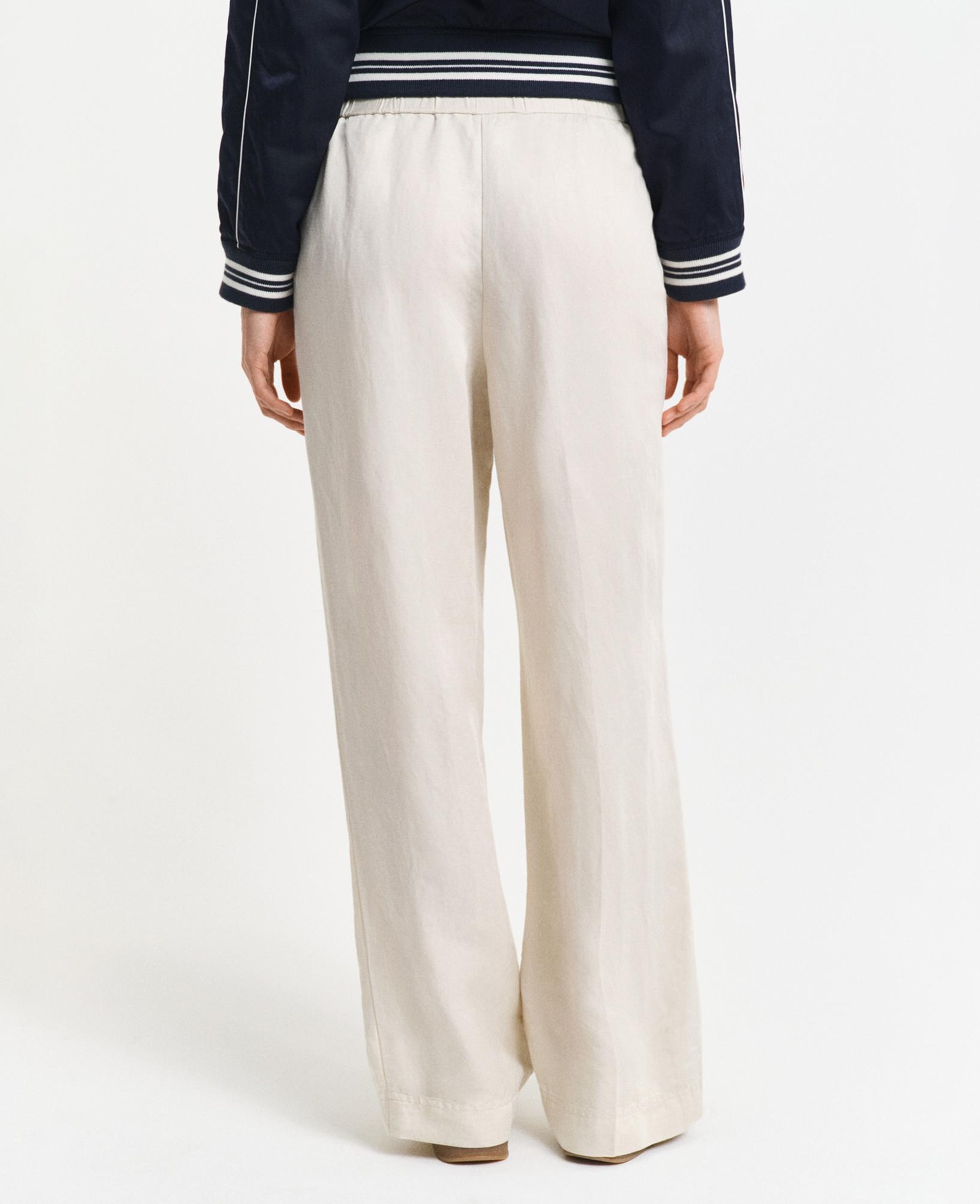 GANT Kadın Pembe Relaxed Fit Pantolon